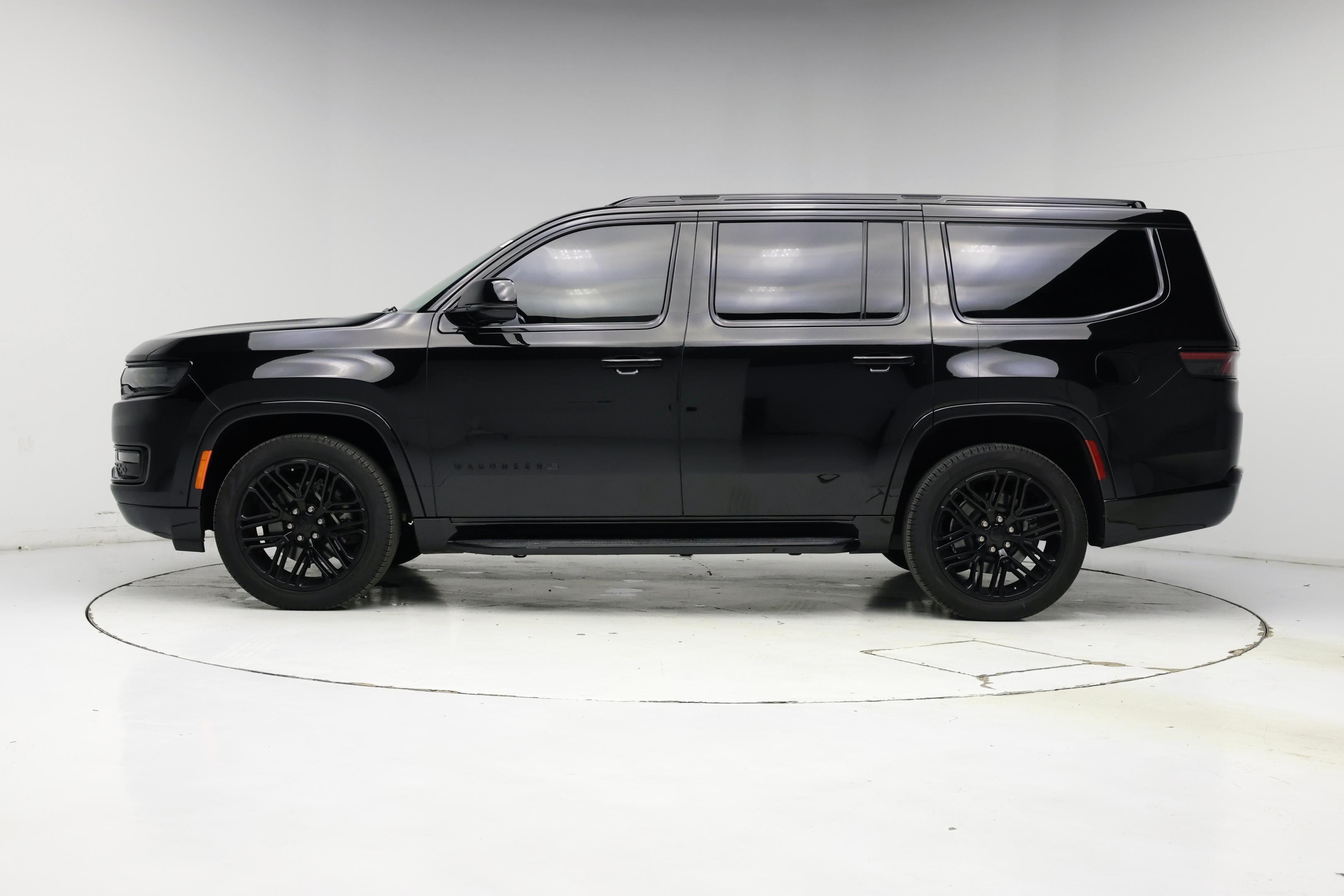 Thumbnail: 2024 Jeep Wagoneer - 3