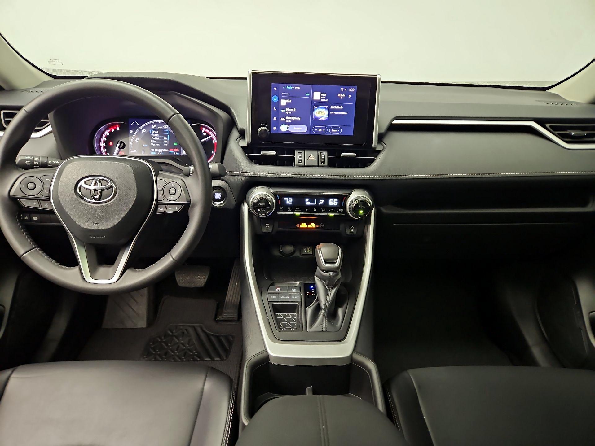 Thumbnail: 2024 Toyota RAV4 - 9