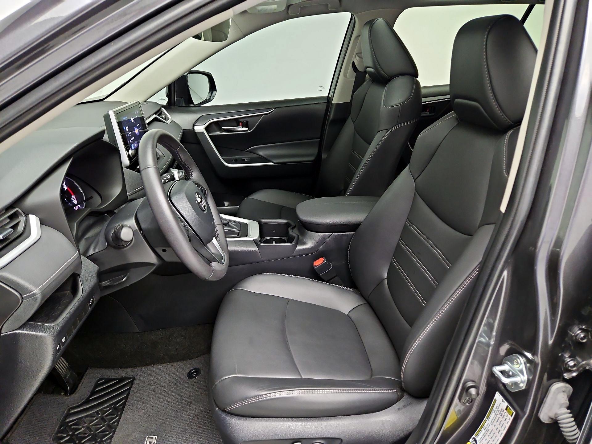 Thumbnail: 2024 Toyota RAV4 - 11