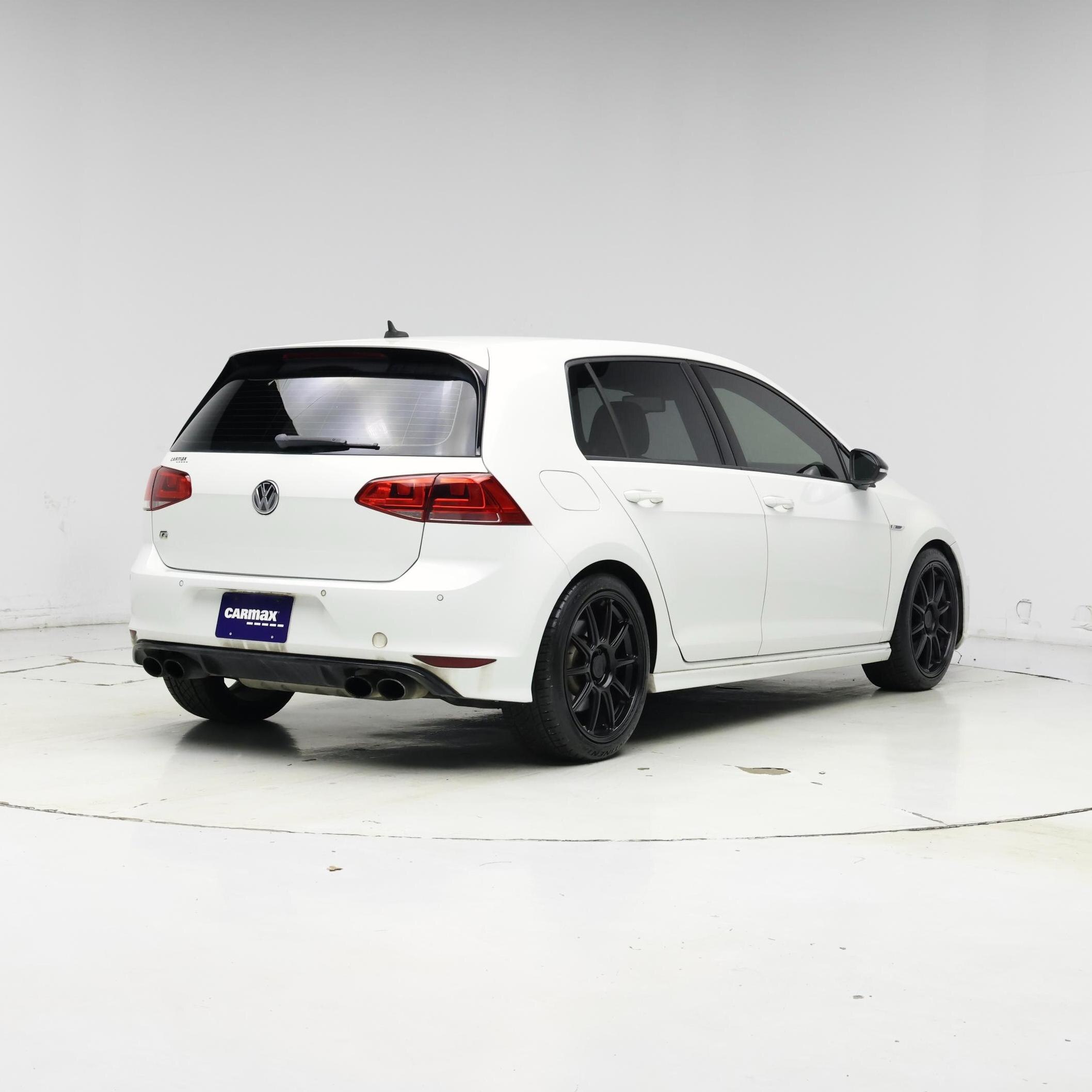 Thumbnail: 2016 Volkswagen Golf - 8