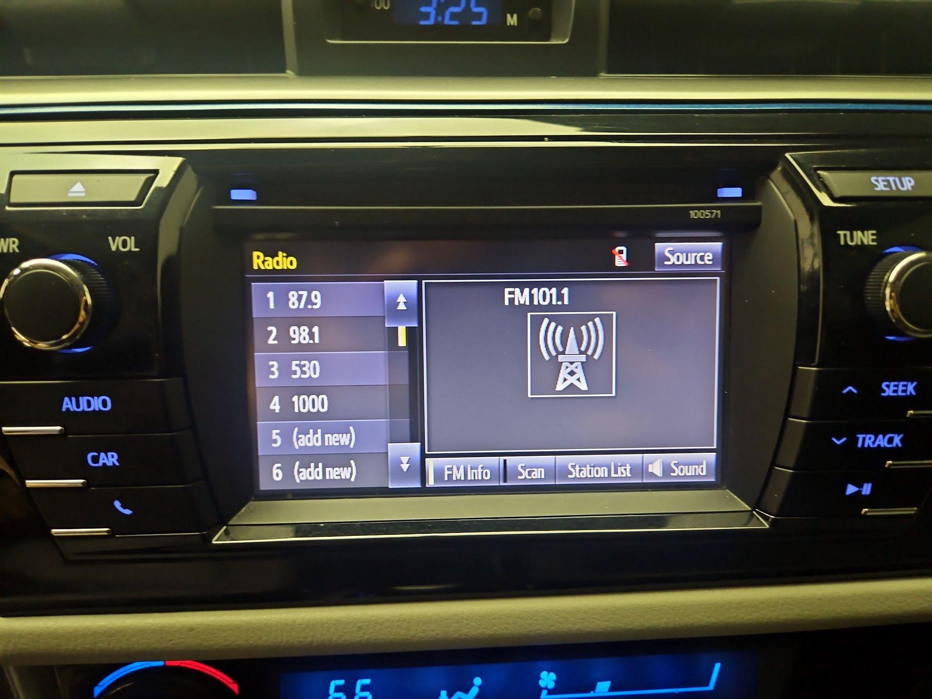 Thumbnail: 2016 Toyota Corolla - 15