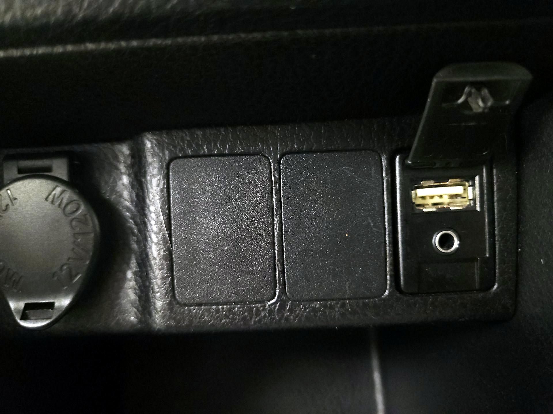 Thumbnail: 2016 Toyota Corolla - 18