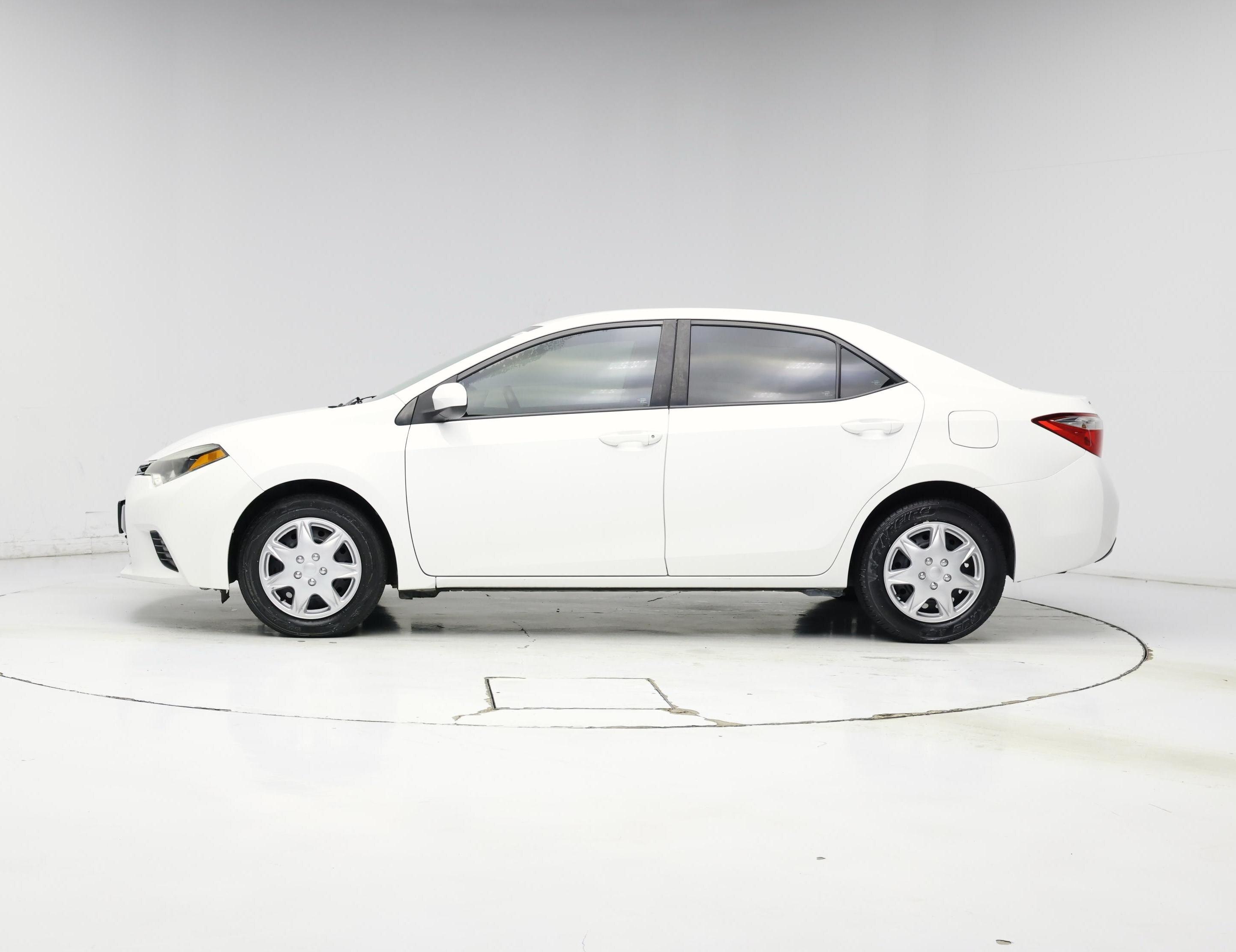 Thumbnail: 2016 Toyota Corolla - 3