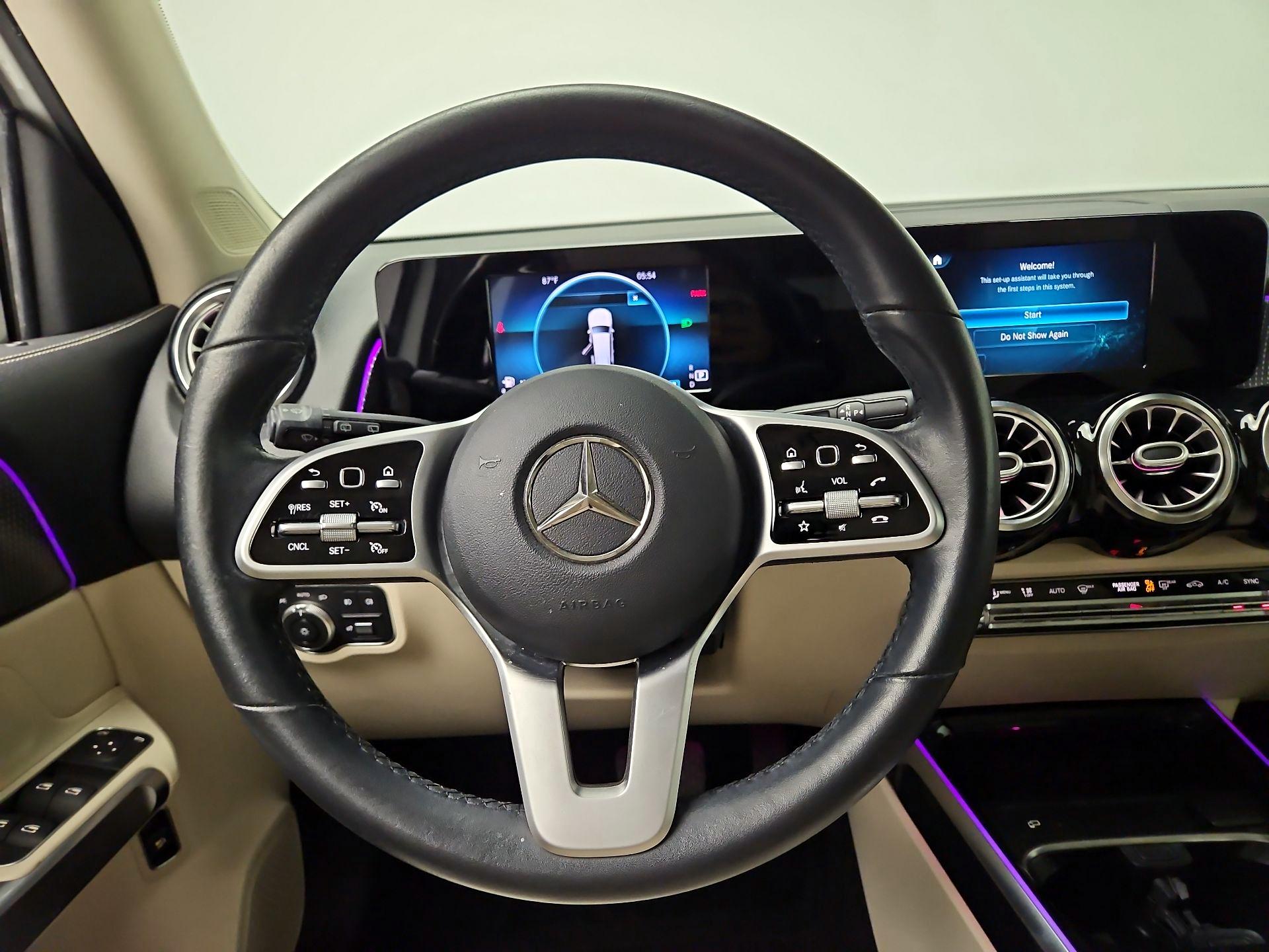 Thumbnail: 2021 Mercedes-Benz GLB - 10