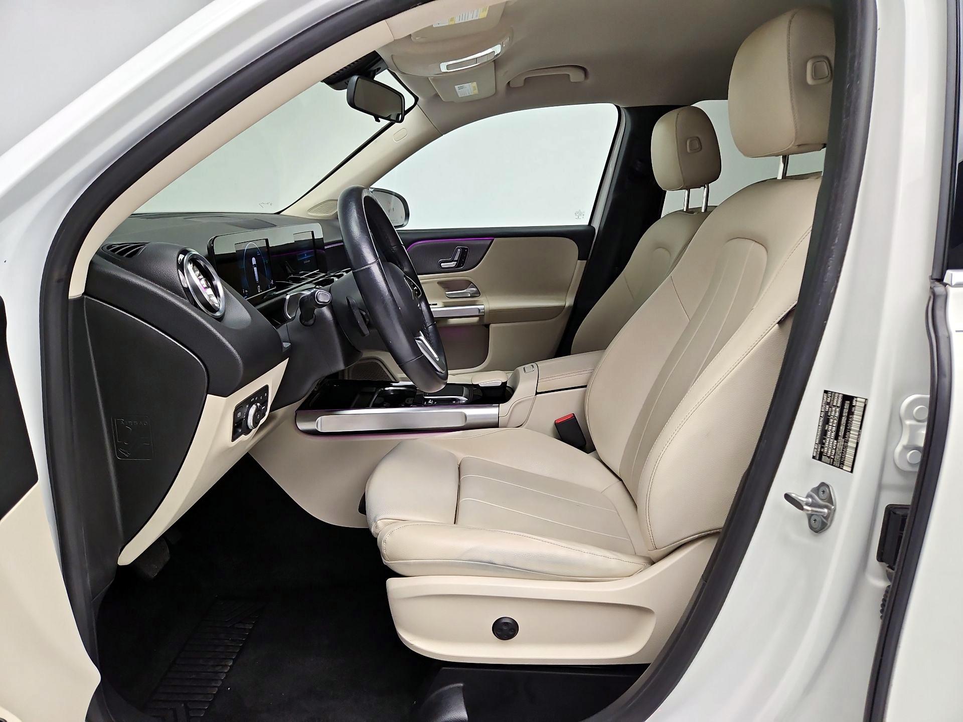 Thumbnail: 2021 Mercedes-Benz GLB - 11