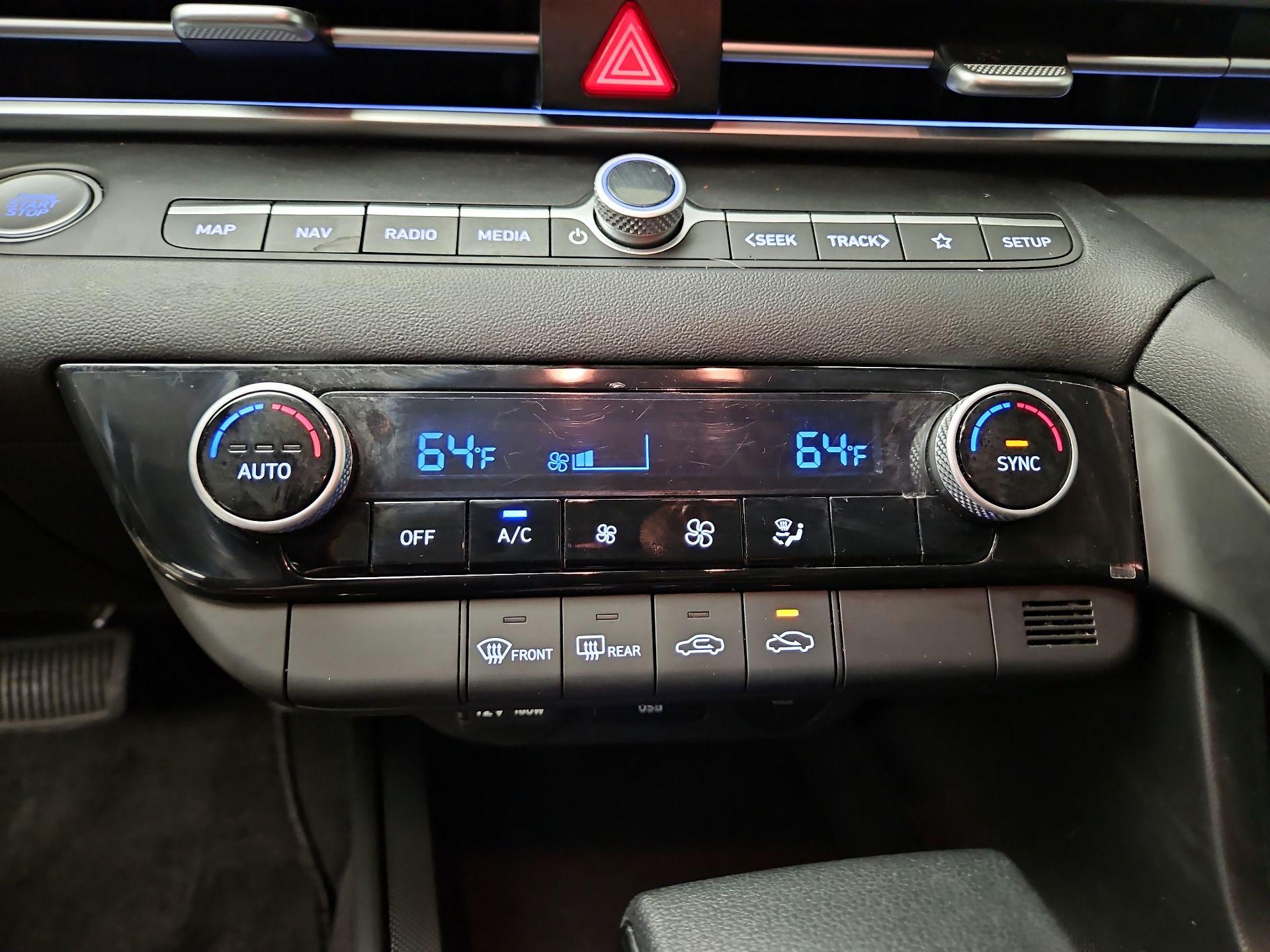 Thumbnail: 2024 Hyundai Elantra - 17