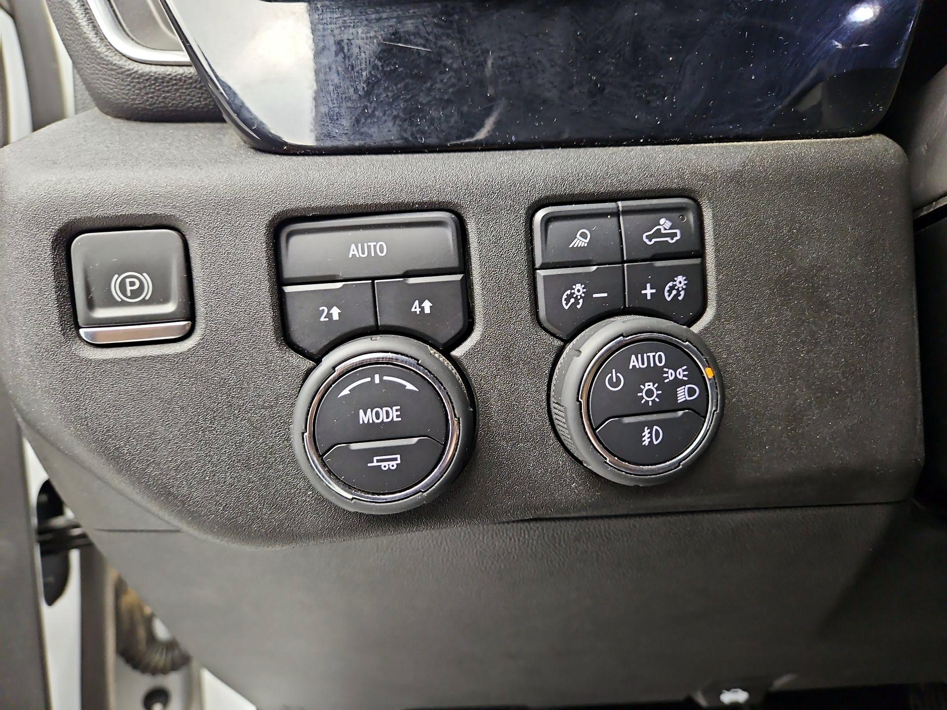 Thumbnail: 2023 Chevrolet Silverado 1500 - 13