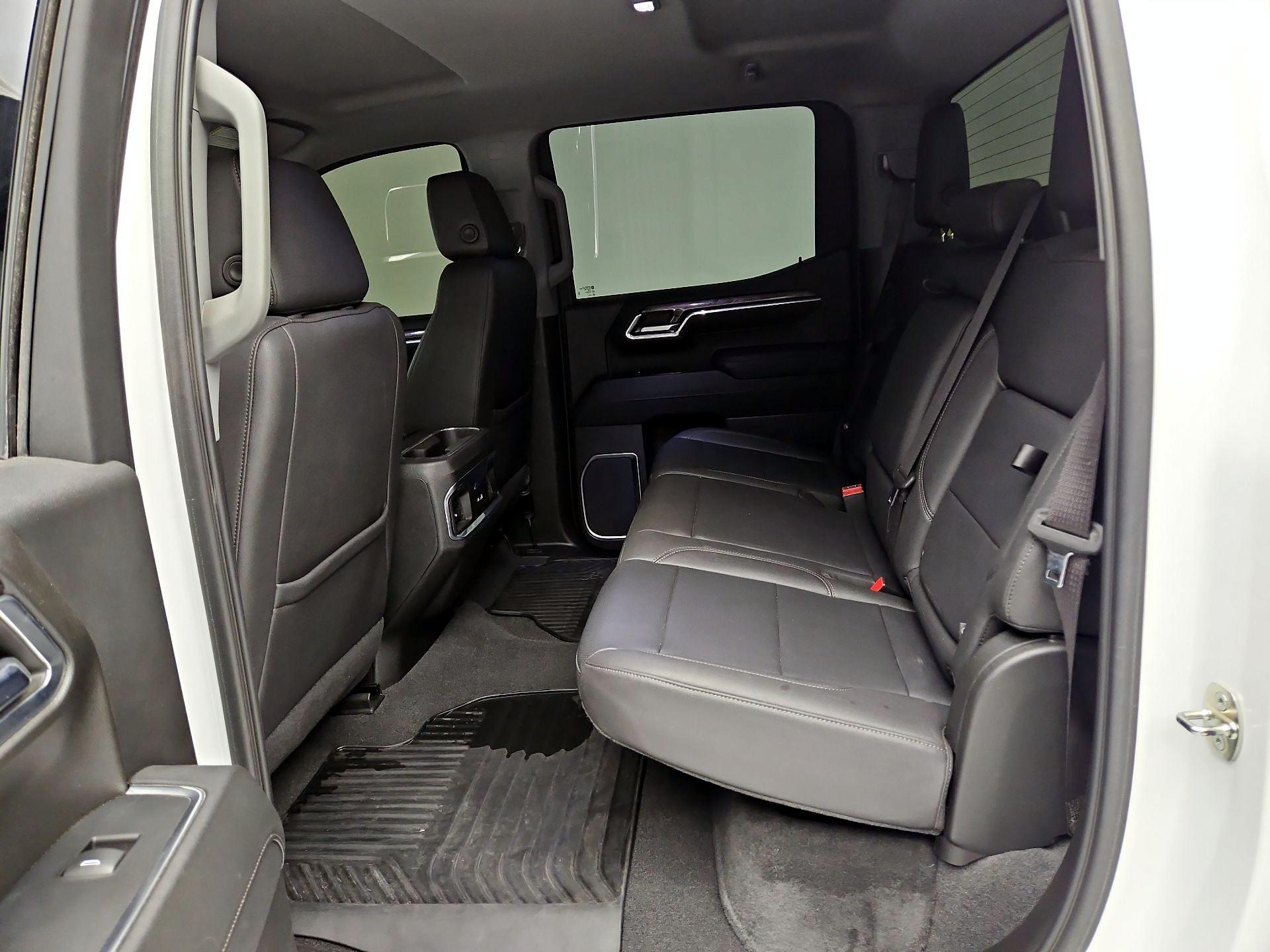 Thumbnail: 2023 Chevrolet Silverado 1500 - 20