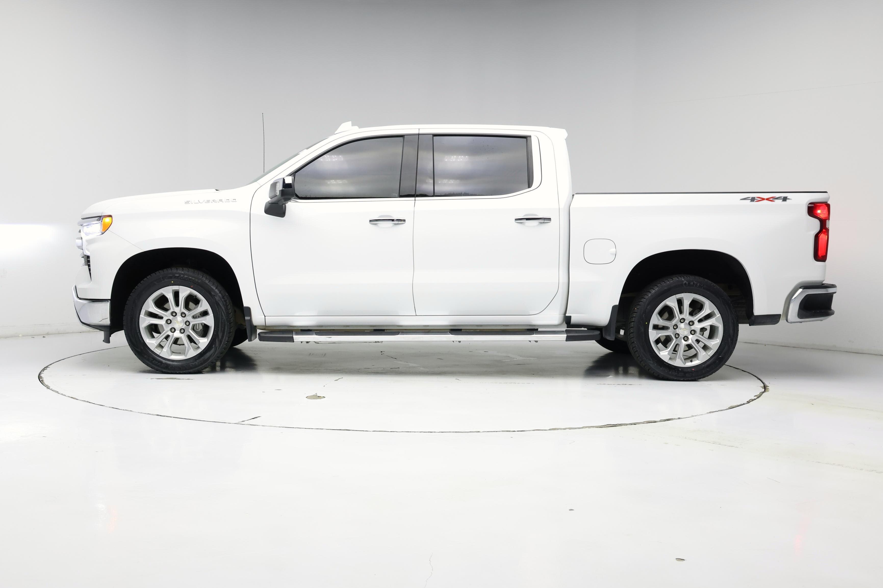 Thumbnail: 2023 Chevrolet Silverado 1500 - 3