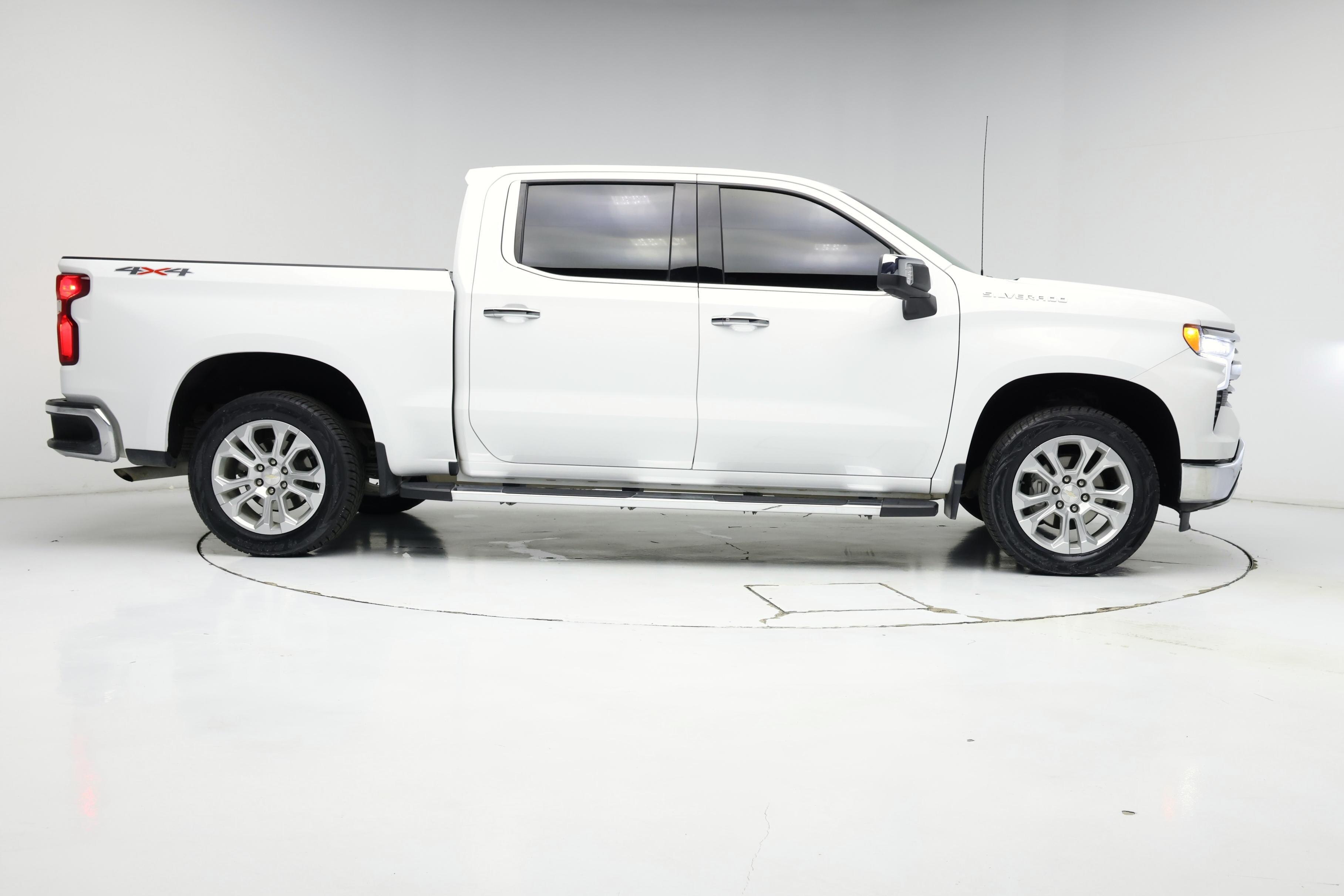 Thumbnail: 2023 Chevrolet Silverado 1500 - 7