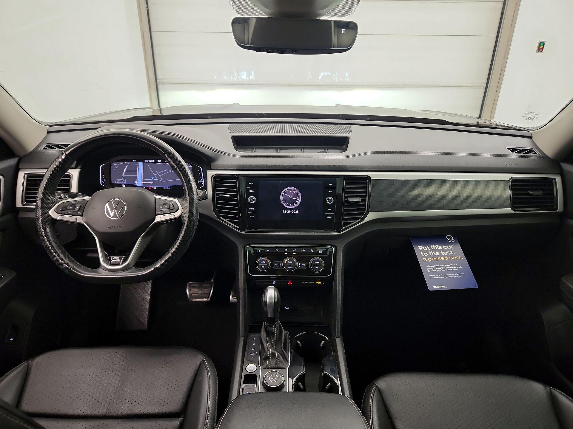 Thumbnail: 2022 Volkswagen Atlas - 9