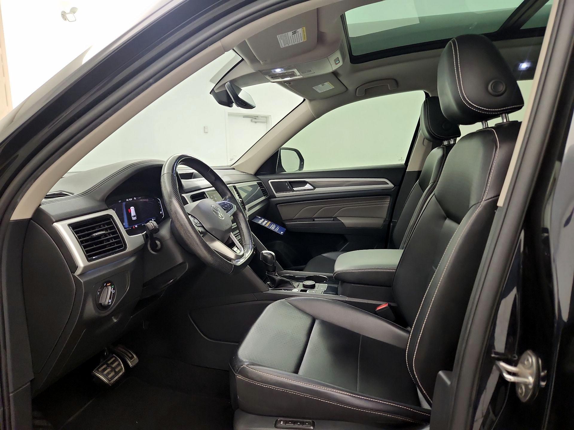 Thumbnail: 2022 Volkswagen Atlas - 11