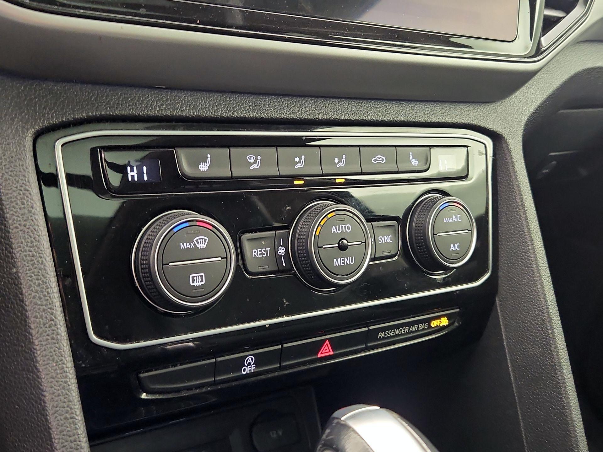 Thumbnail: 2022 Volkswagen Atlas - 17