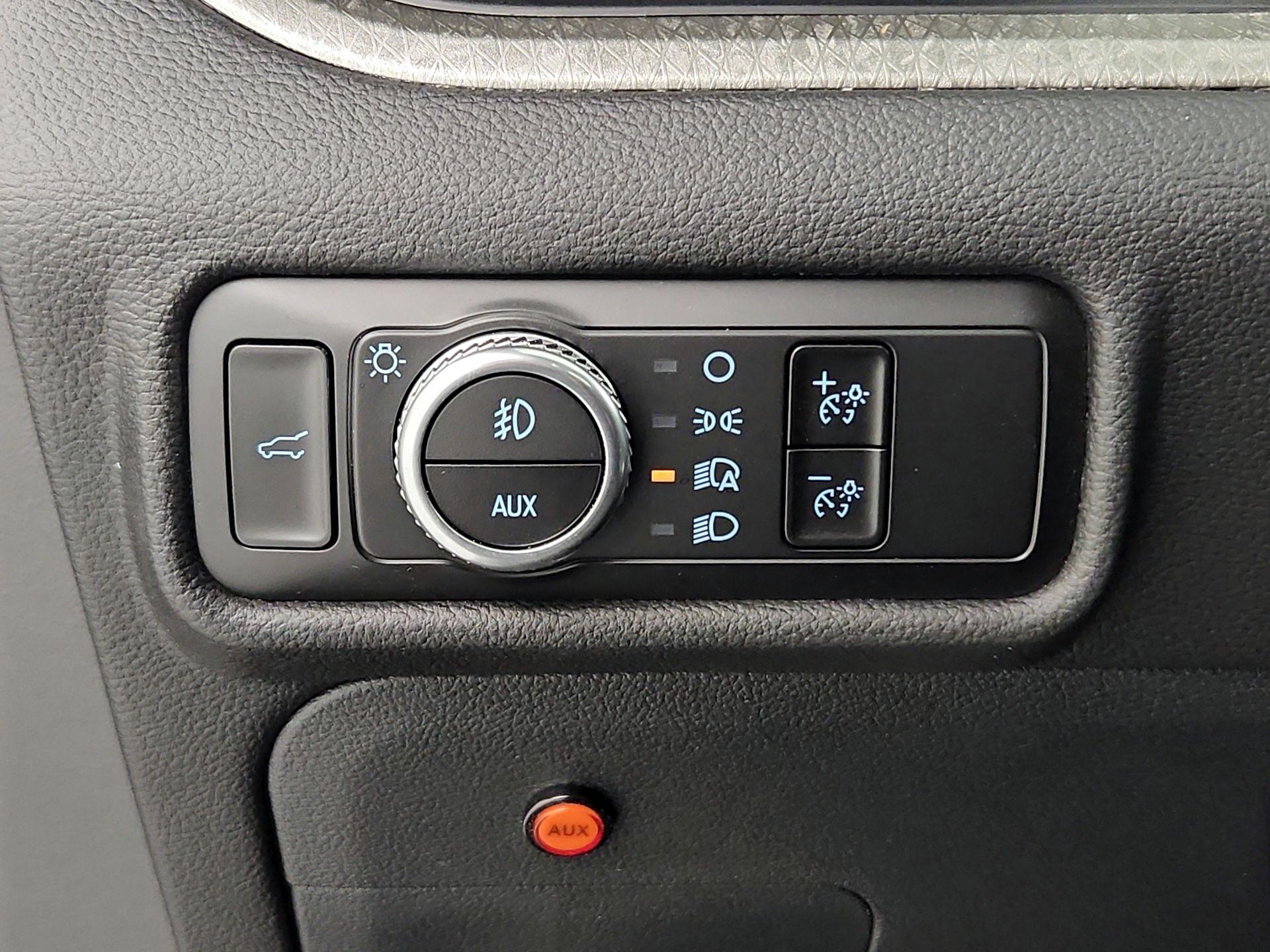 Thumbnail: 2023 Ford Explorer - 13