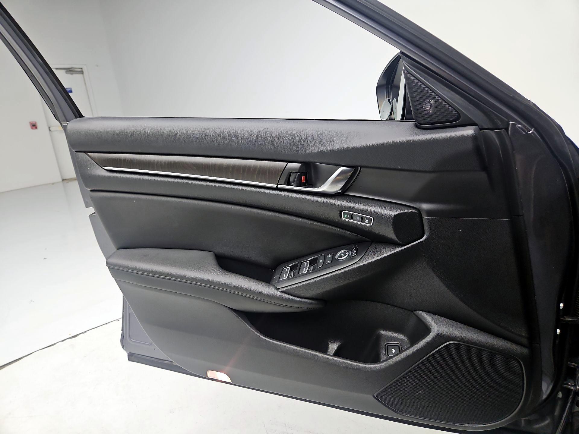 Thumbnail: 2020 Honda Accord - 12