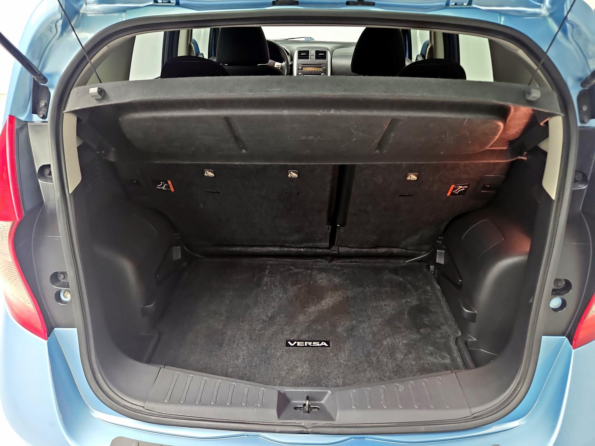 Thumbnail: 2014 Nissan Versa Note - 18