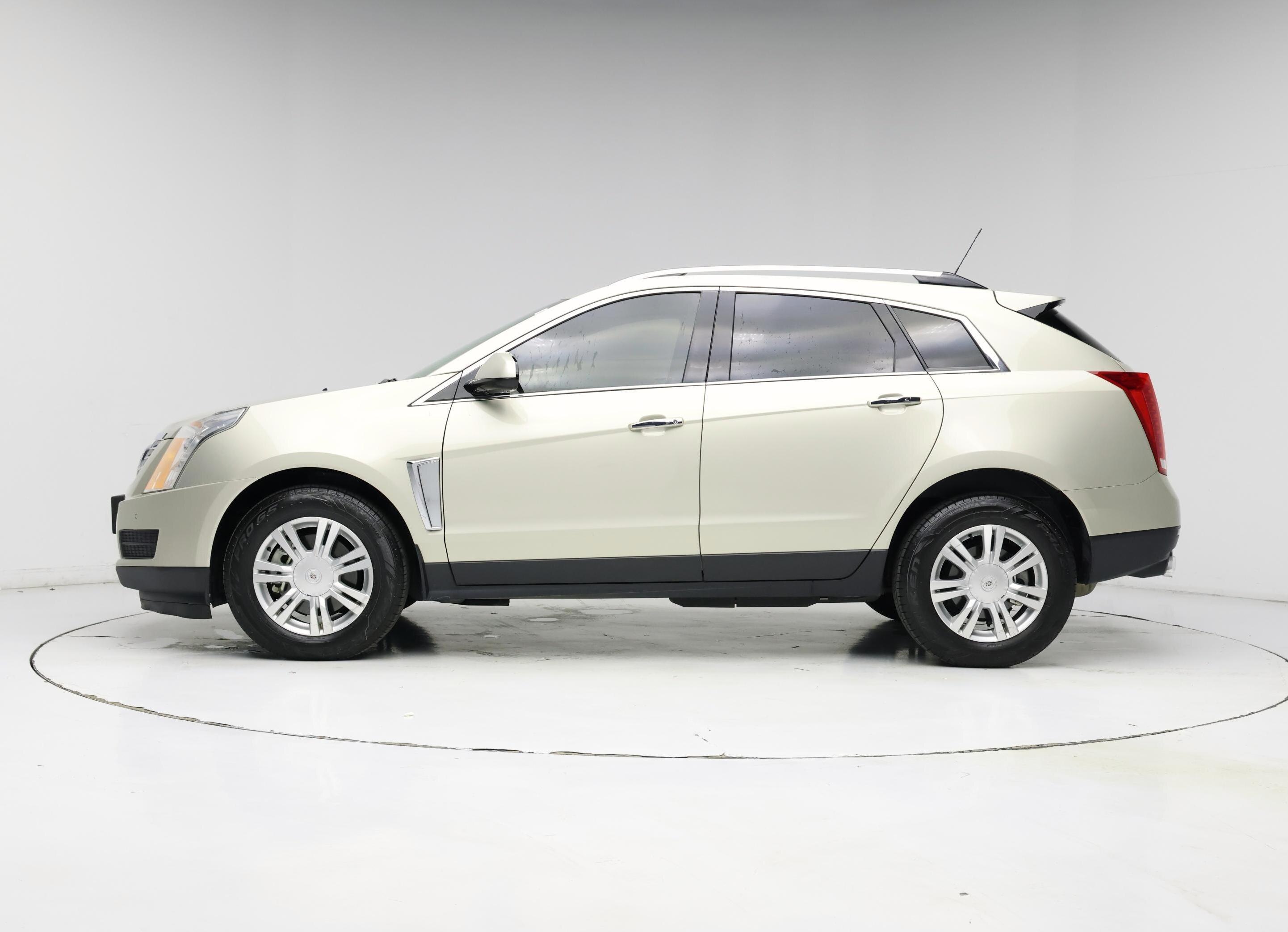 Thumbnail: 2016 Cadillac SRX - 3