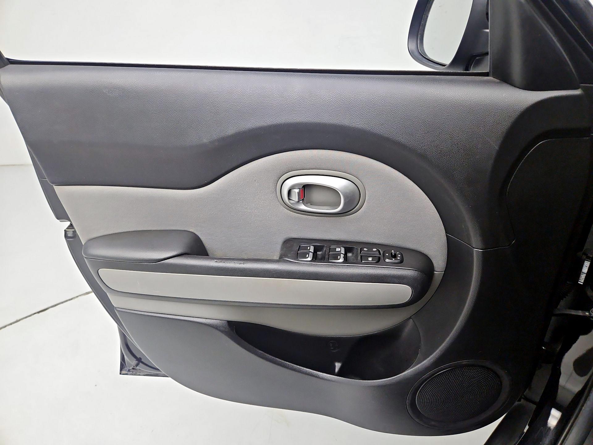 Thumbnail: 2017 Kia Soul - 12