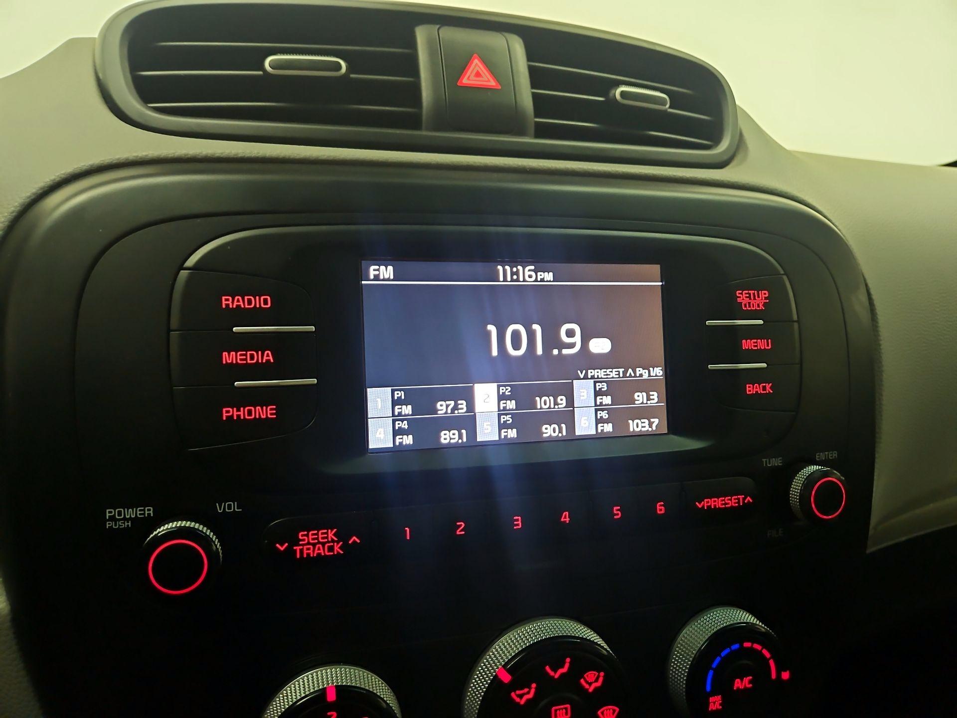 Thumbnail: 2017 Kia Soul - 14