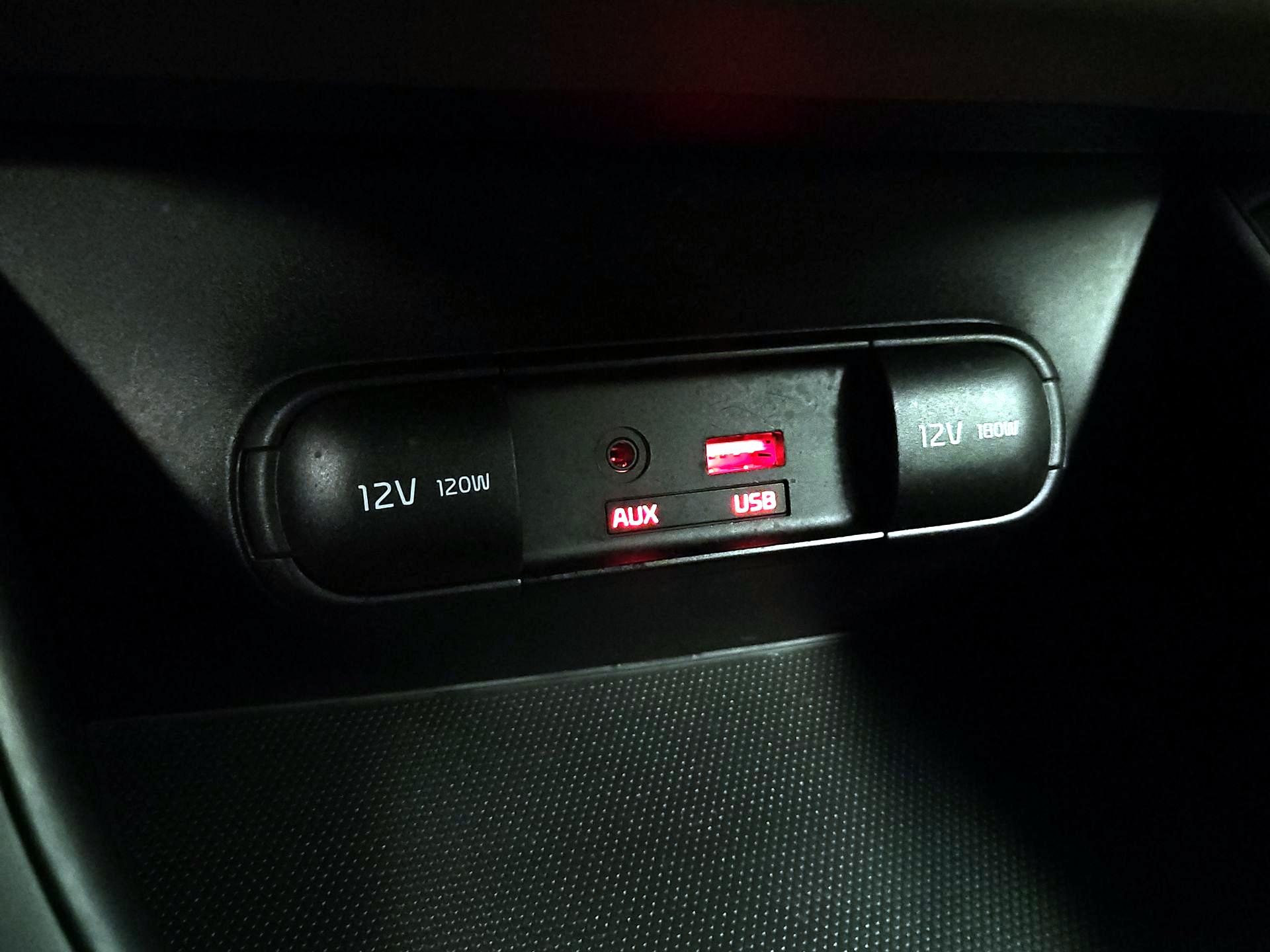 Thumbnail: 2017 Kia Soul - 17