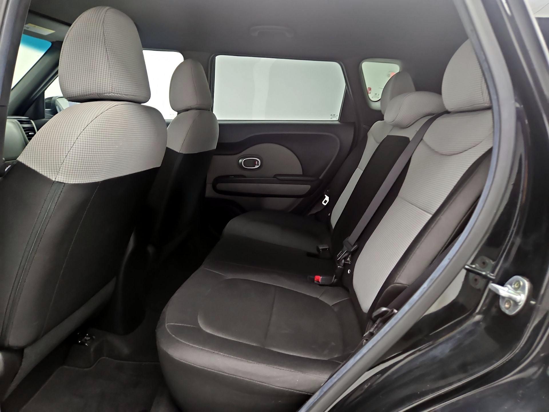 Thumbnail: 2017 Kia Soul - 18