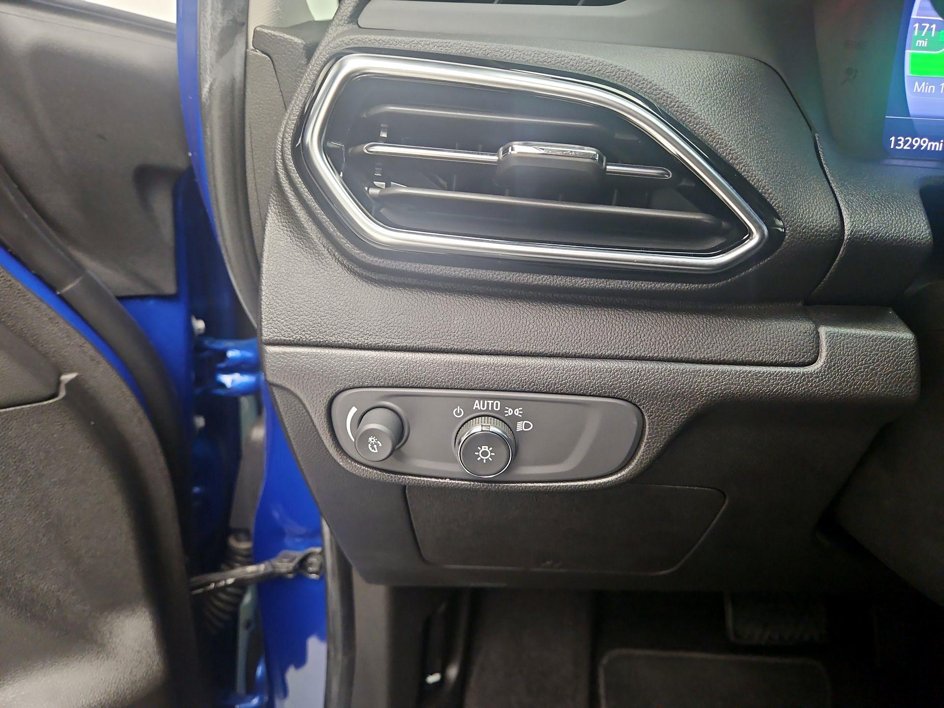 Thumbnail: 2023 Chevrolet Bolt EV - 13