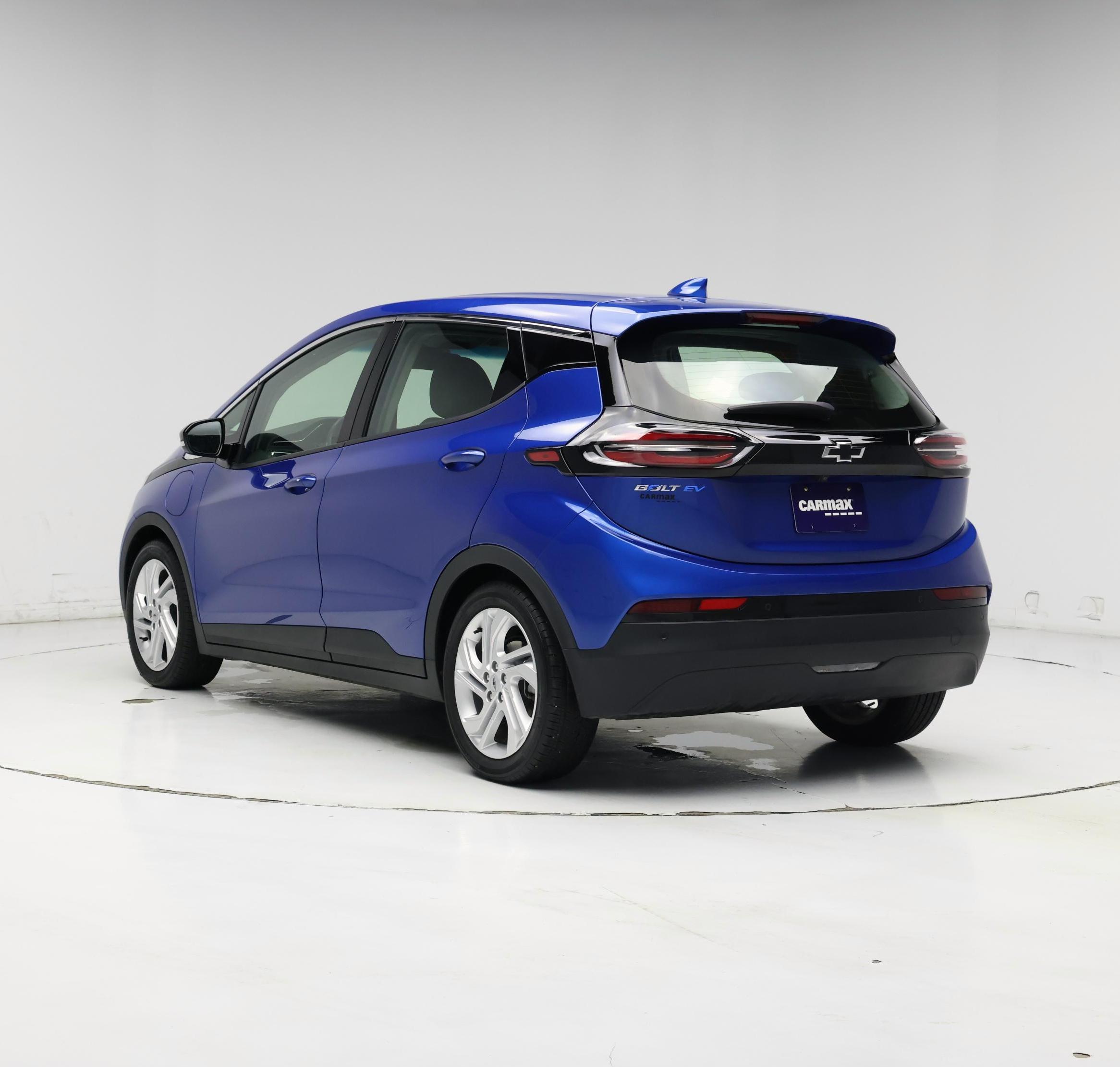 Thumbnail: 2023 Chevrolet Bolt EV - 2