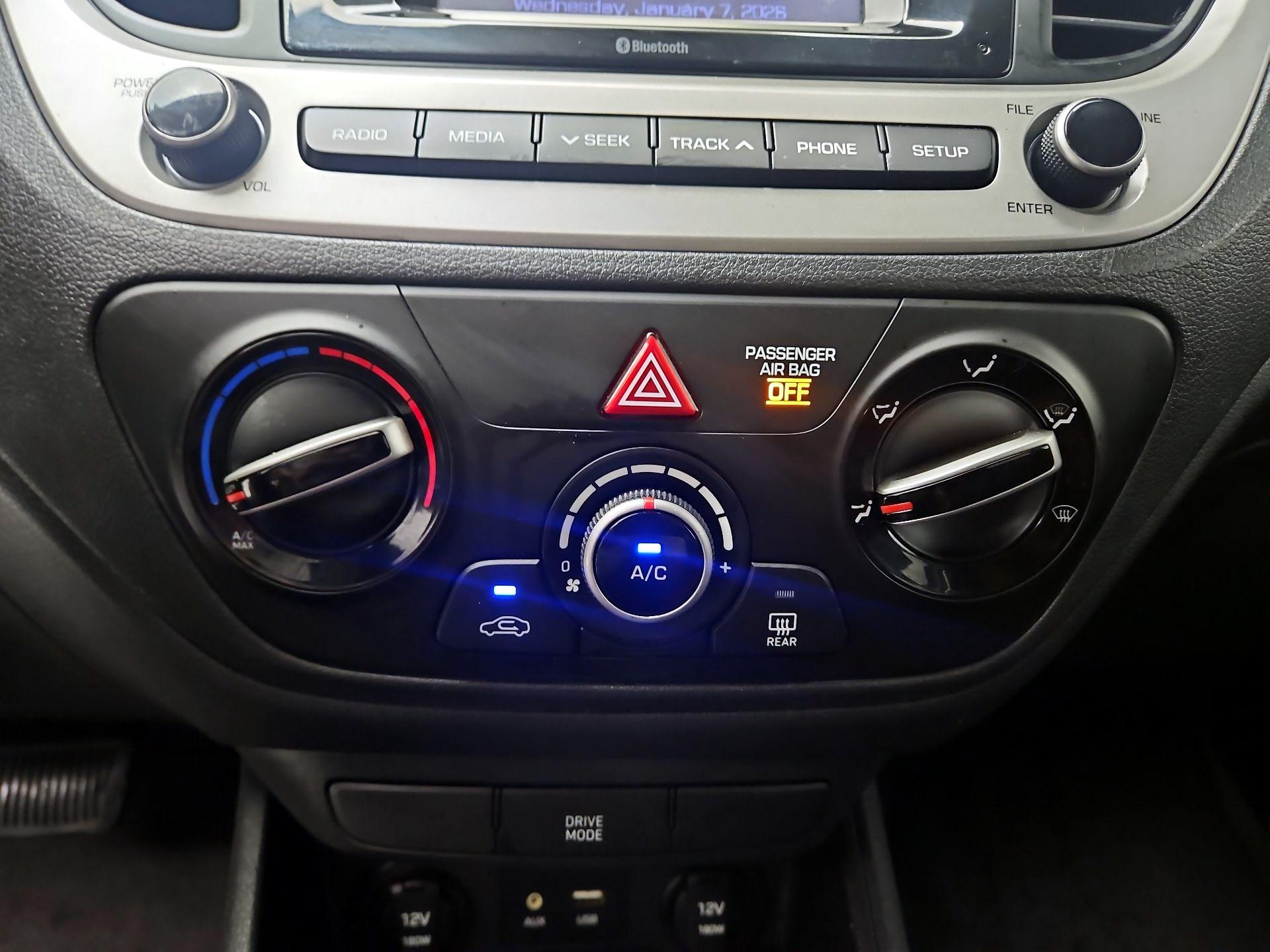 Thumbnail: 2019 Hyundai Accent - 16