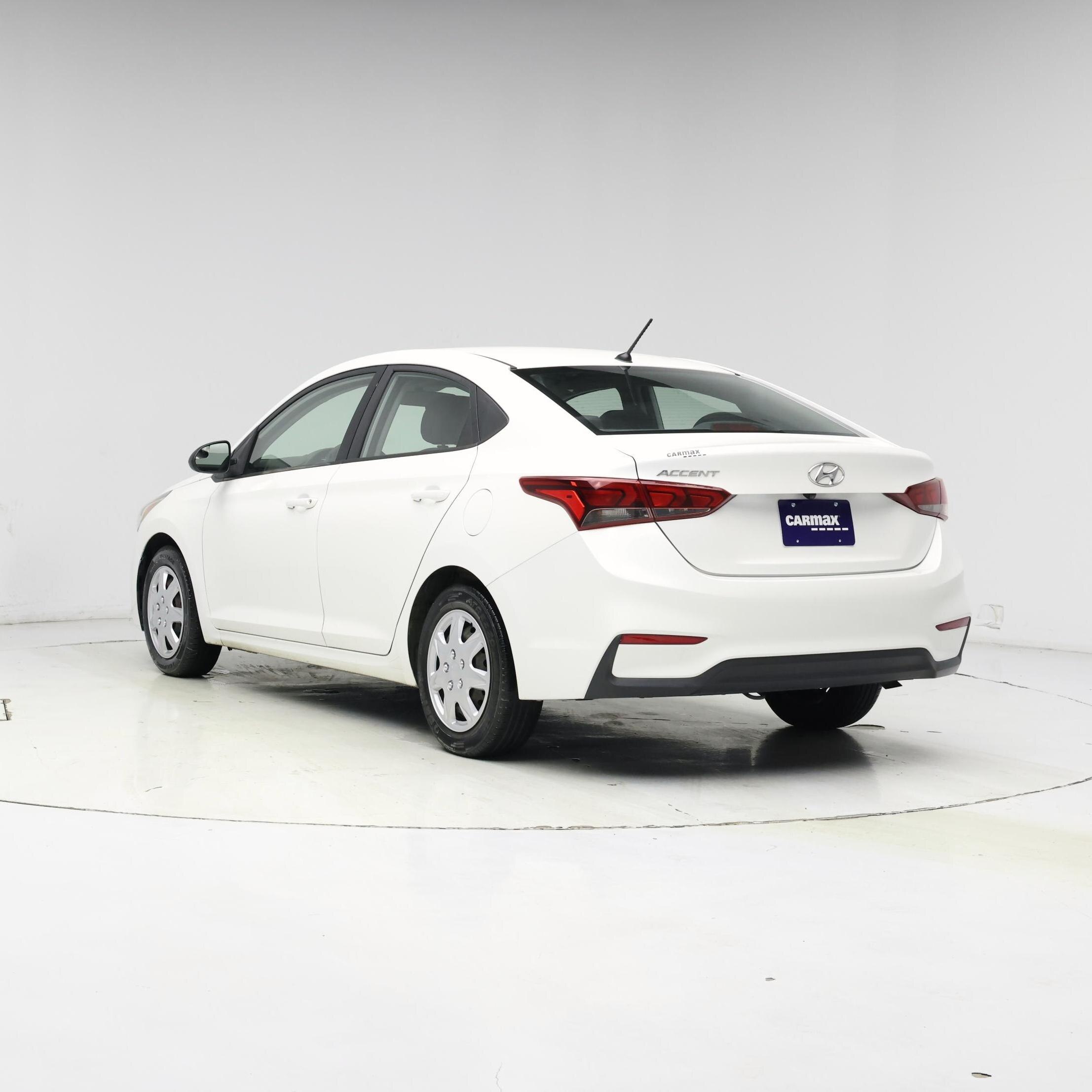 Thumbnail: 2019 Hyundai Accent - 2