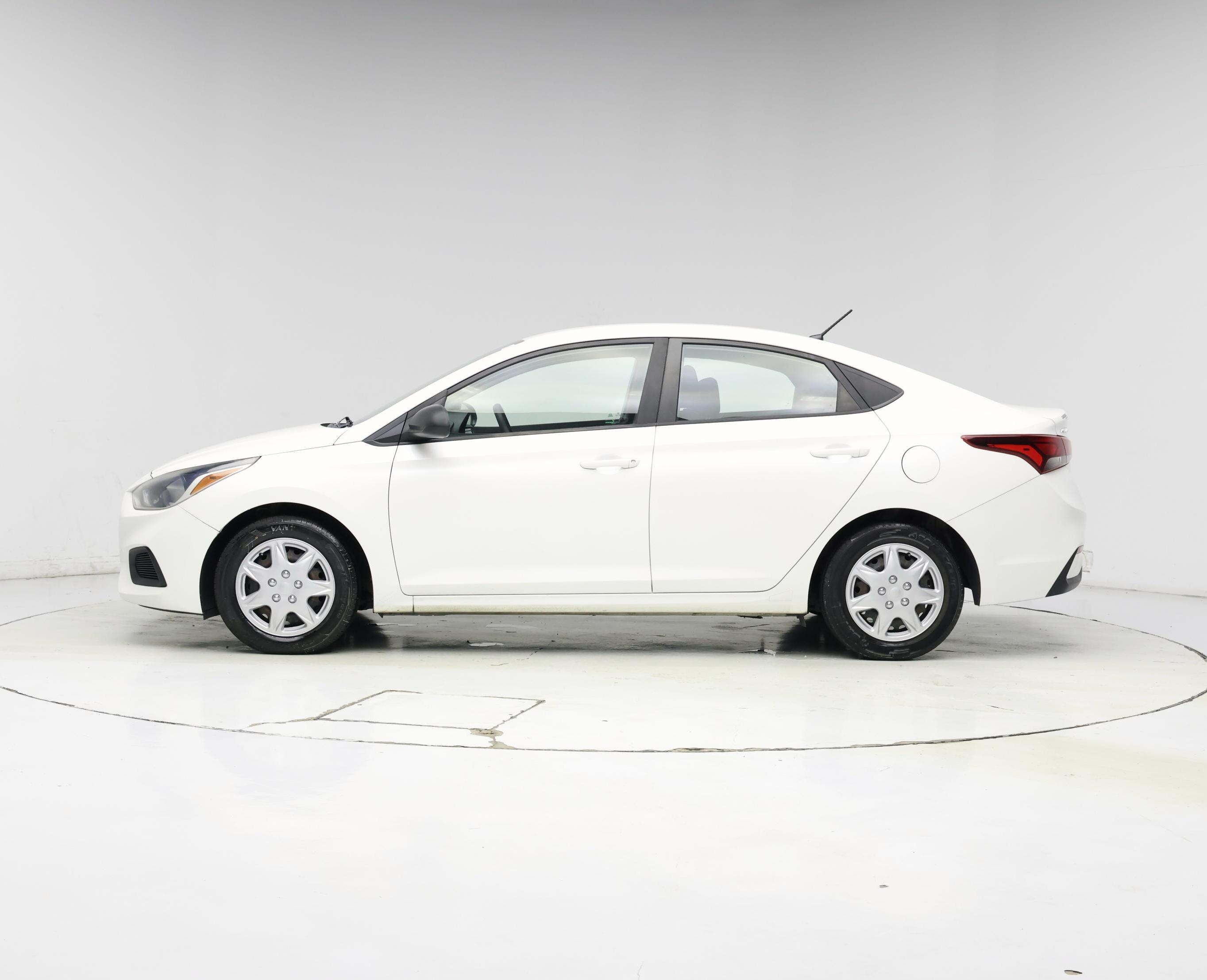 Thumbnail: 2019 Hyundai Accent - 3