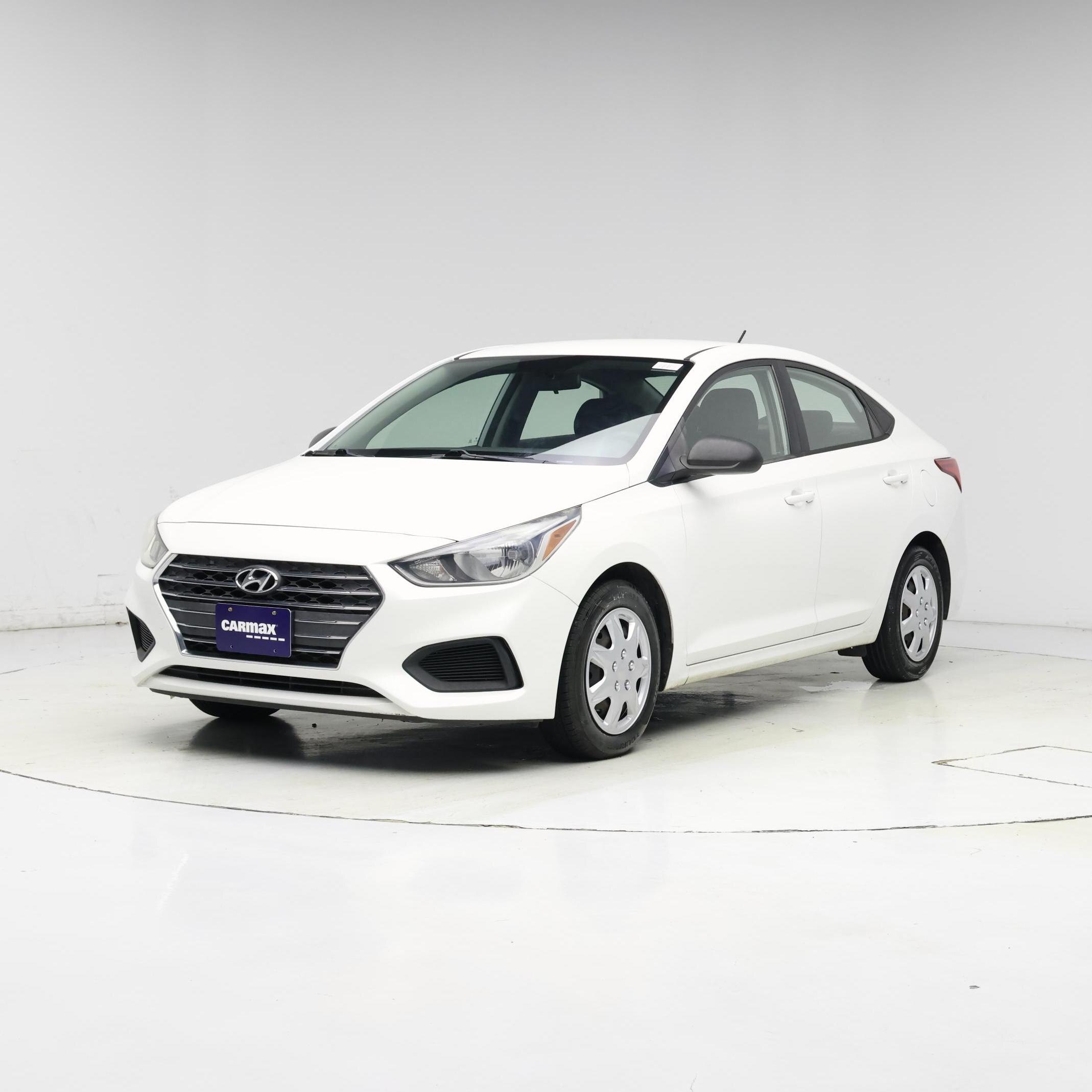 Thumbnail: 2019 Hyundai Accent - 4