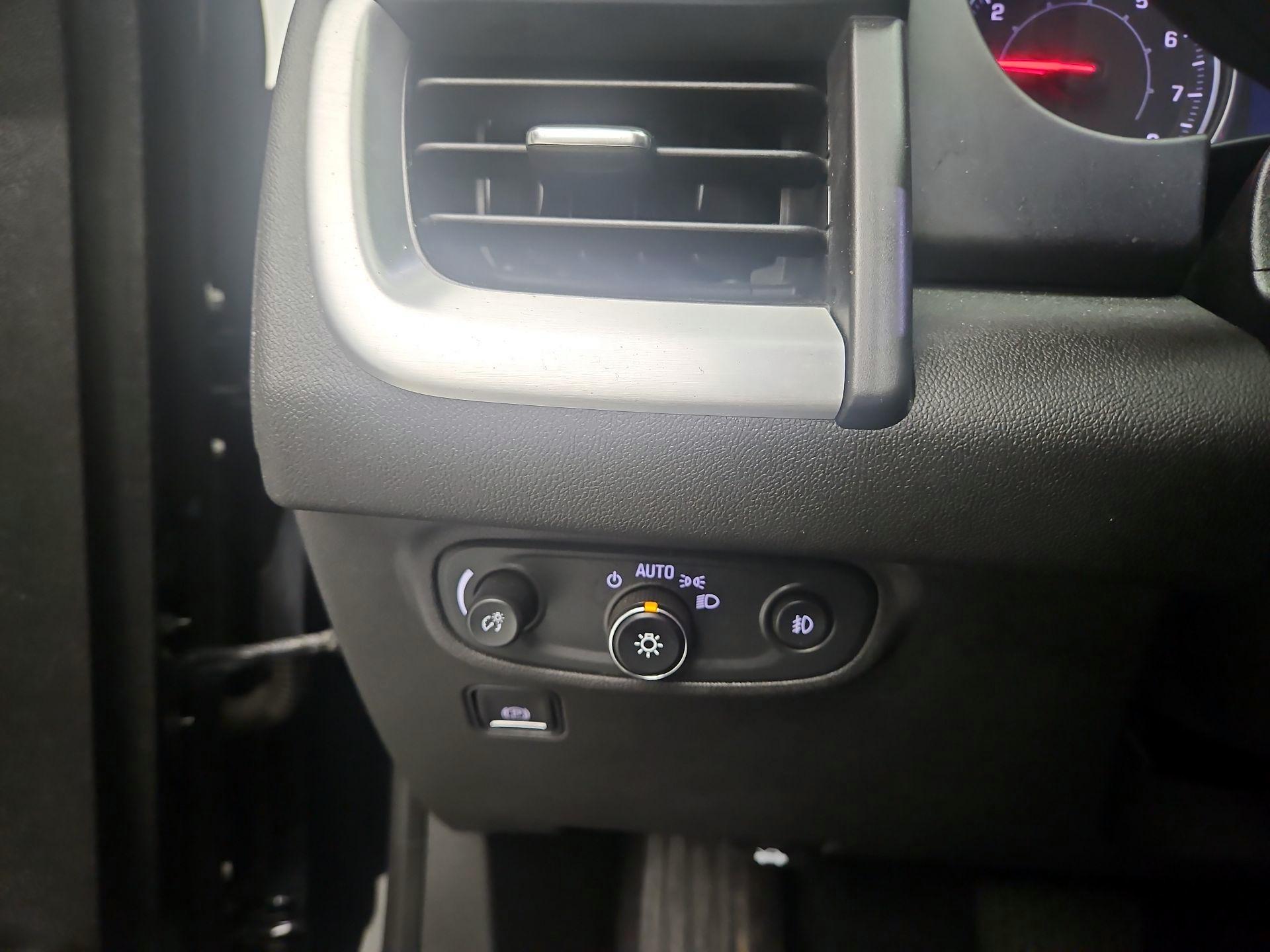 Thumbnail: 2020 GMC Terrain - 13