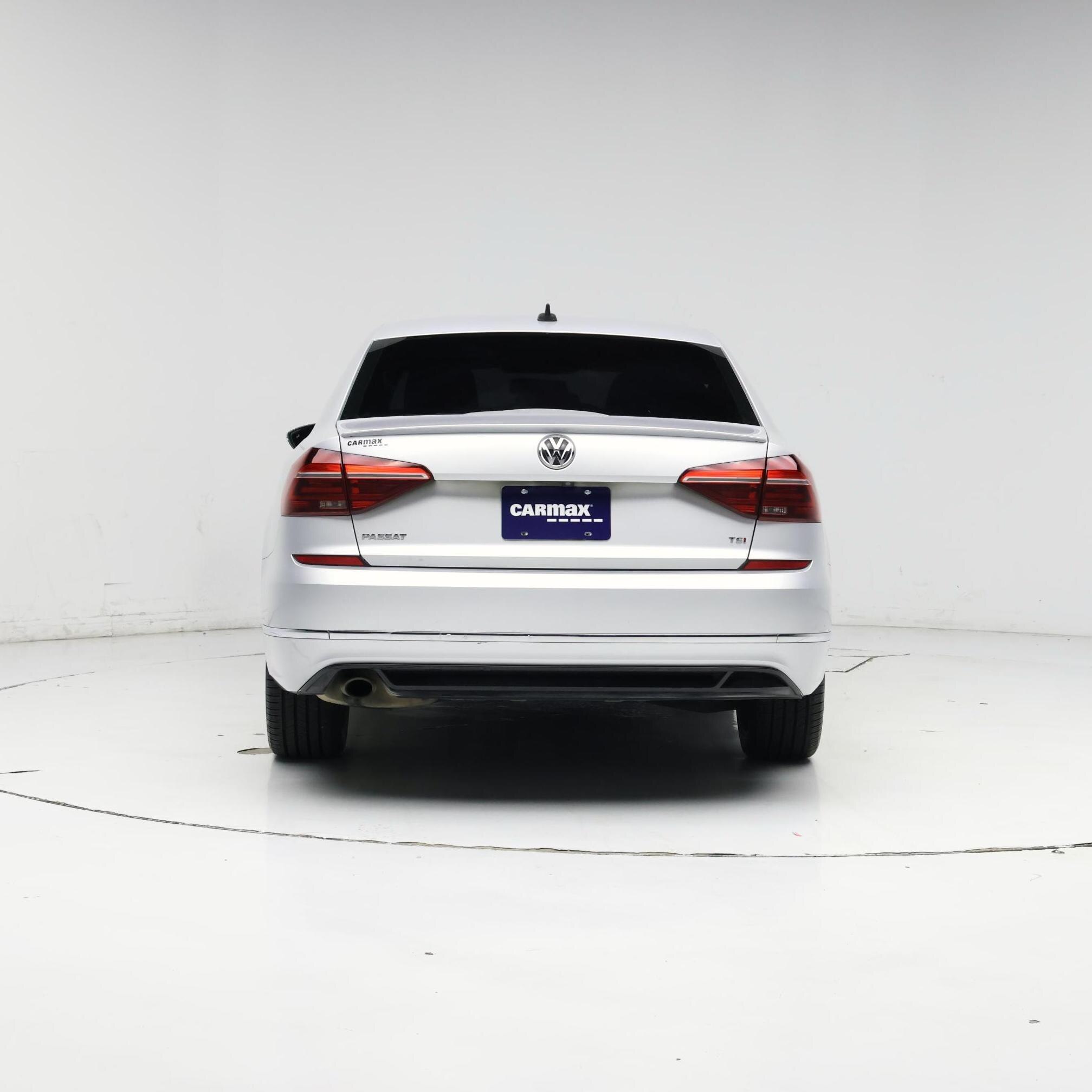 Thumbnail: 2018 Volkswagen Passat - 6