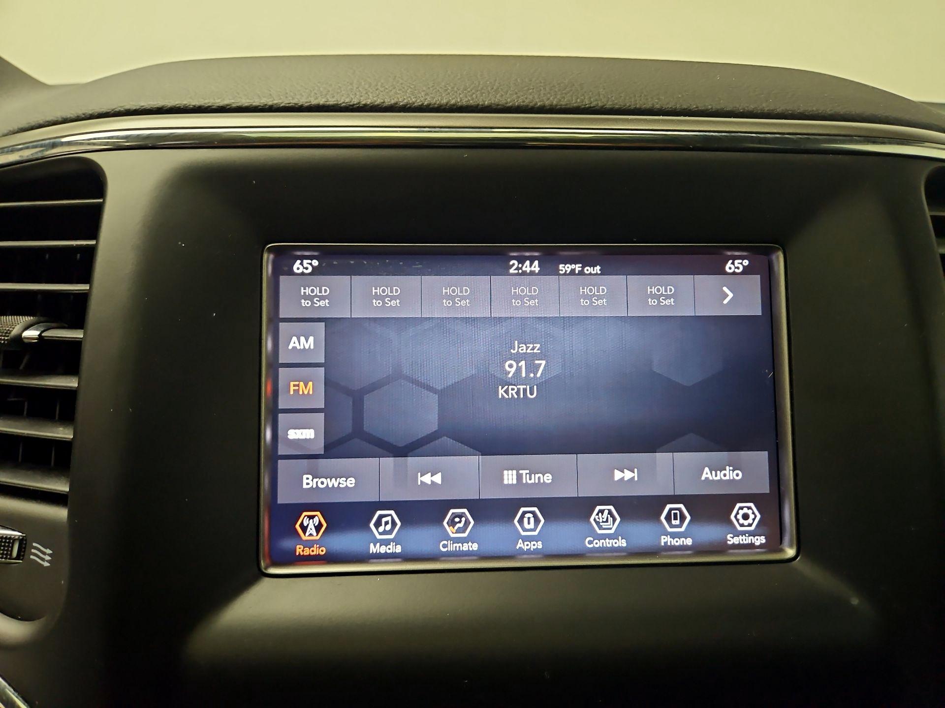 Thumbnail: 2018 Jeep Grand Cherokee - 15