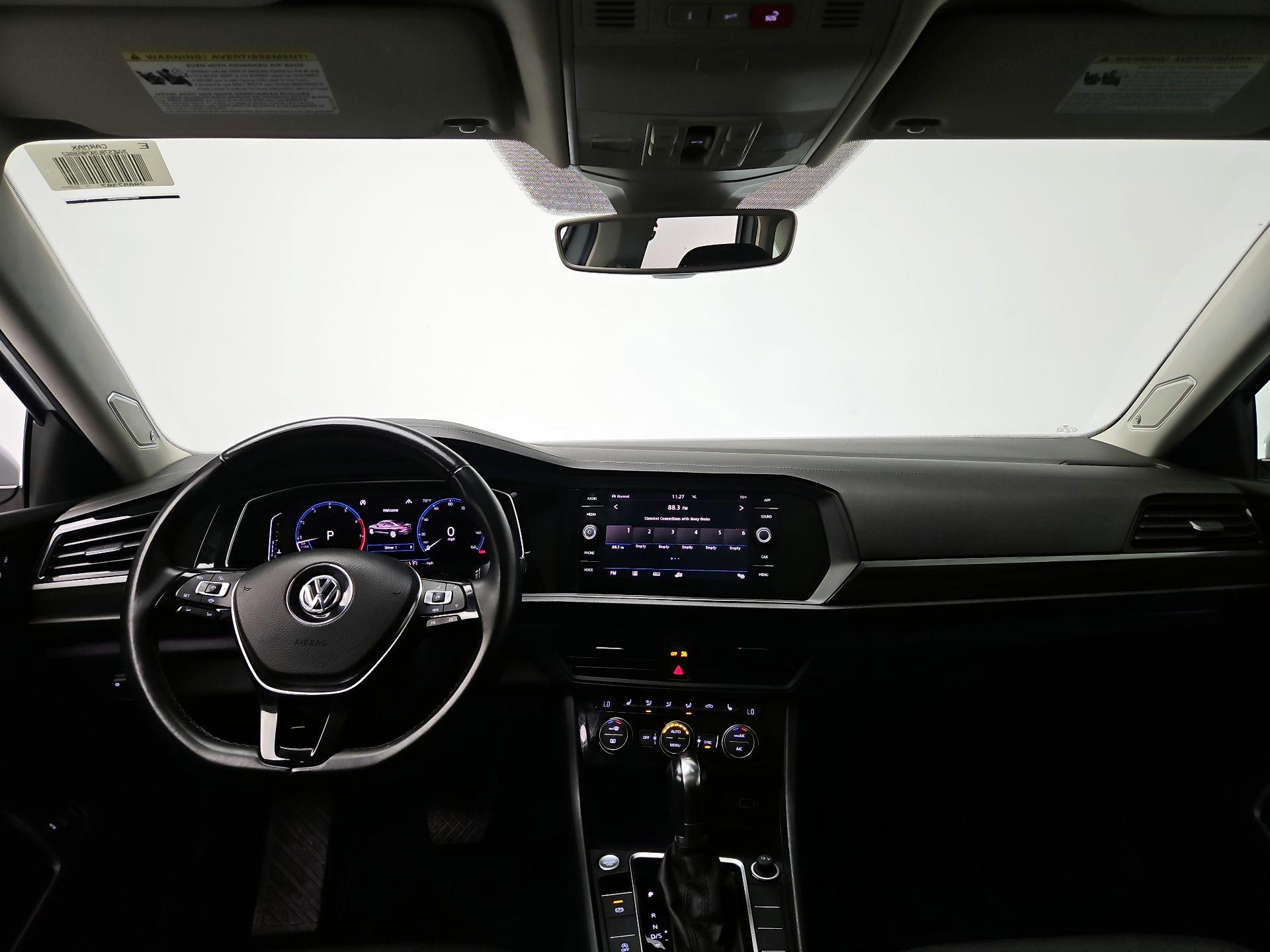 Thumbnail: 2019 Volkswagen Jetta - 9