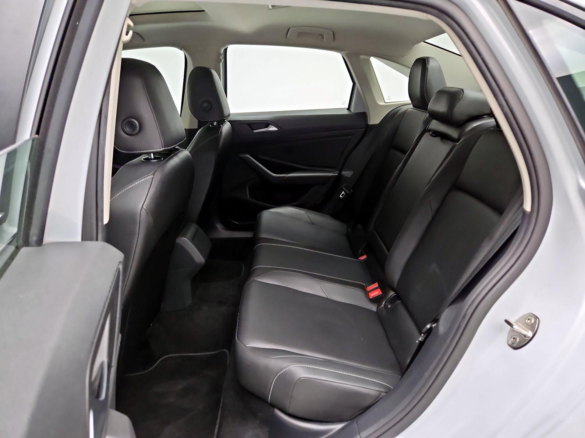 Thumbnail: 2019 Volkswagen Jetta - 20