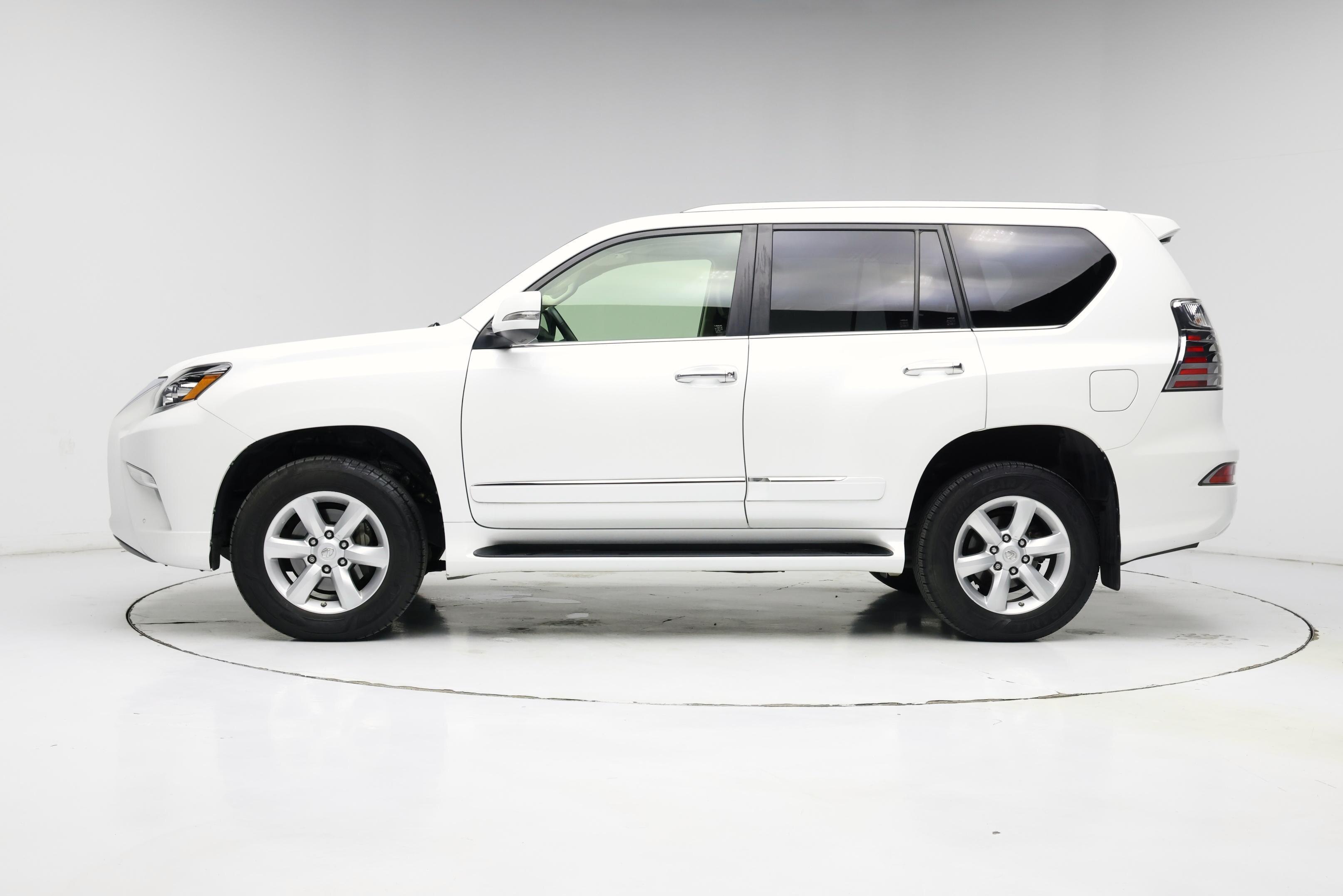 Thumbnail: 2018 Lexus GX - 3