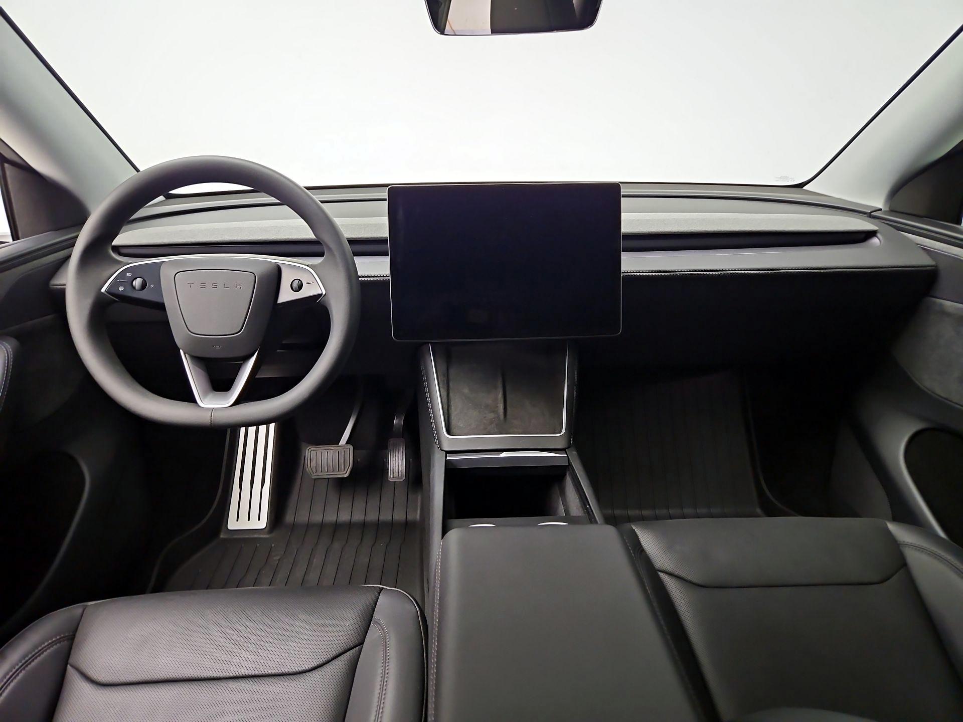 Thumbnail: 2026 Tesla Model Y - 9