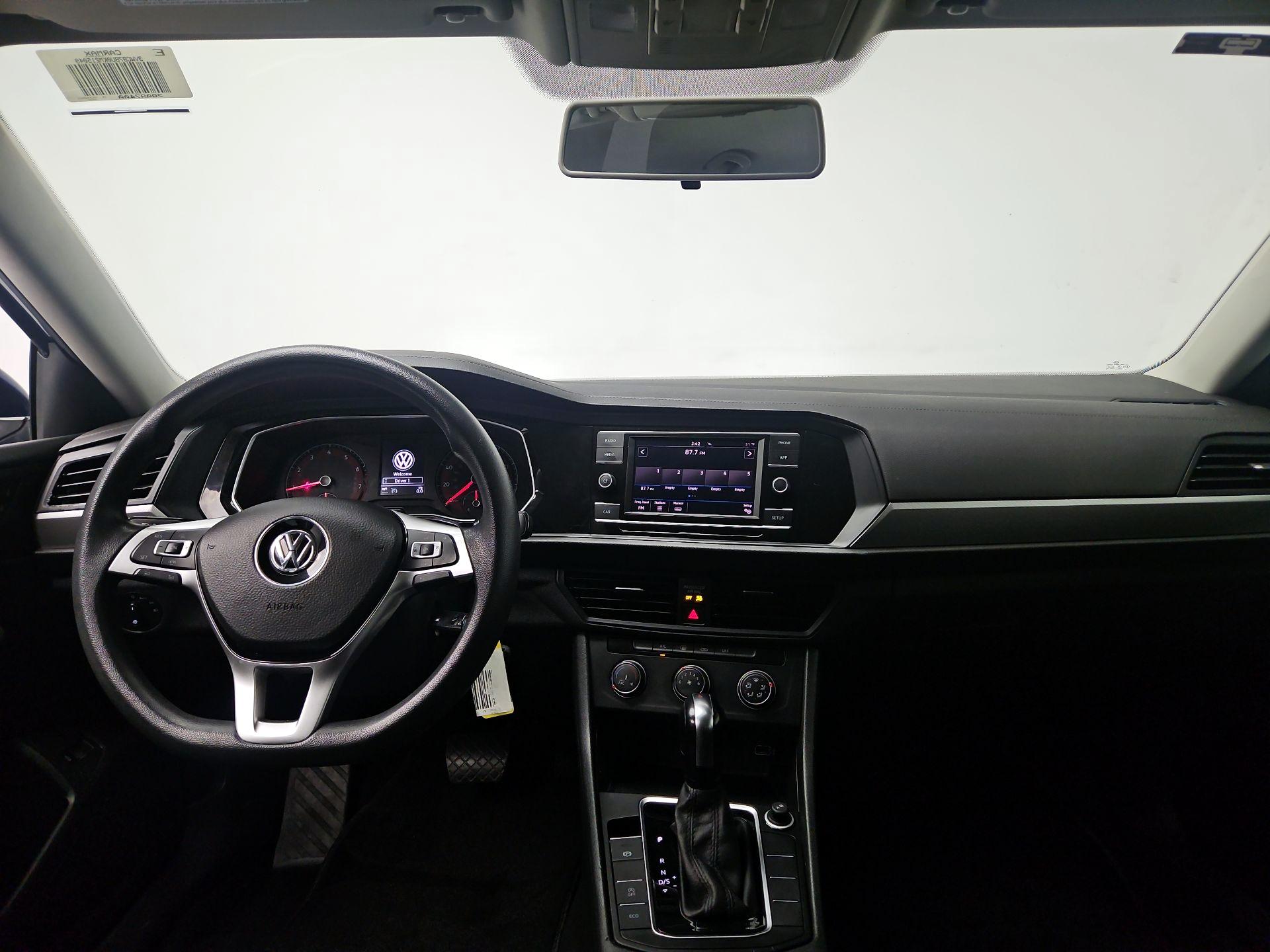 Thumbnail: 2019 Volkswagen Jetta - 9