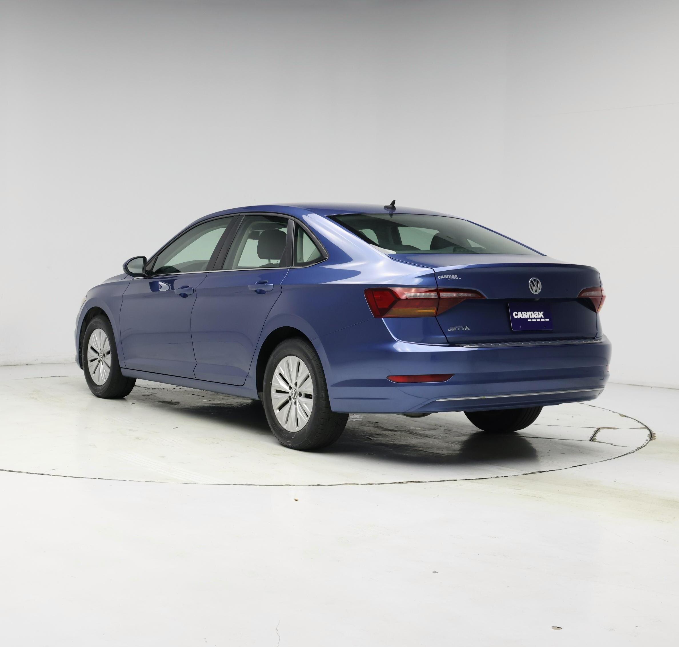 Thumbnail: 2019 Volkswagen Jetta - 2