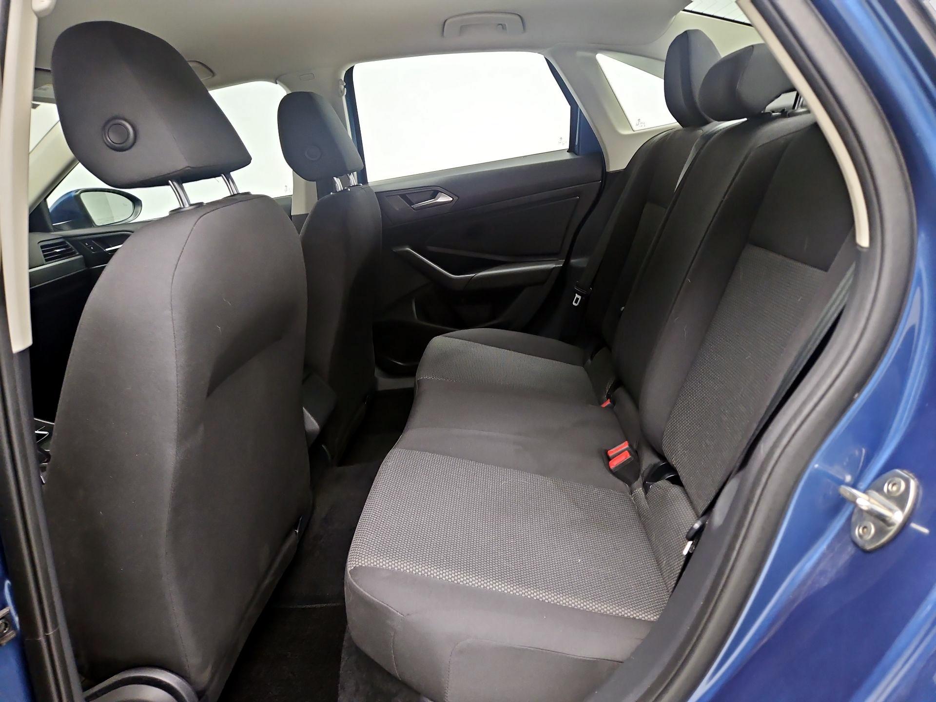 Thumbnail: 2019 Volkswagen Jetta - 19