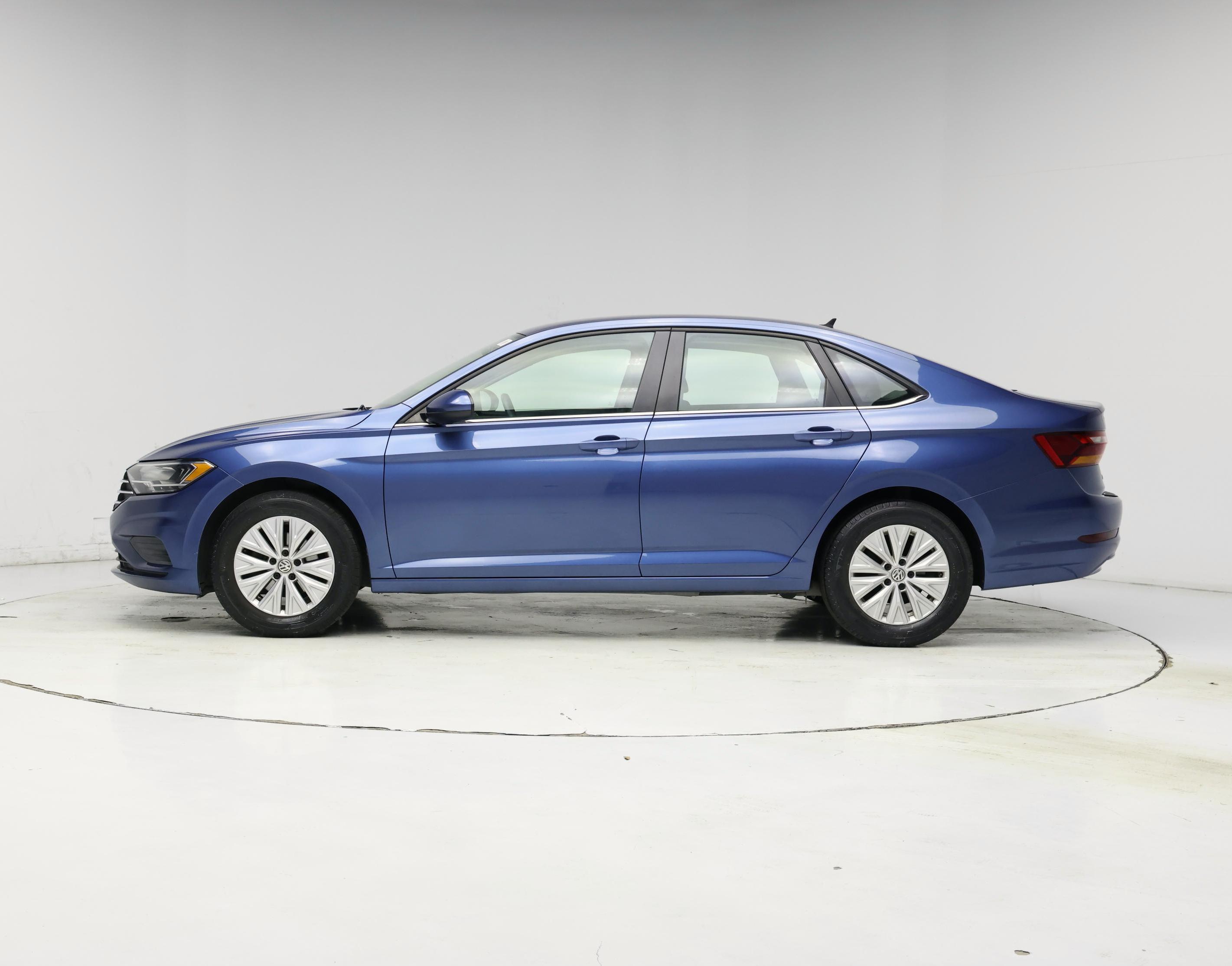 Thumbnail: 2019 Volkswagen Jetta - 3