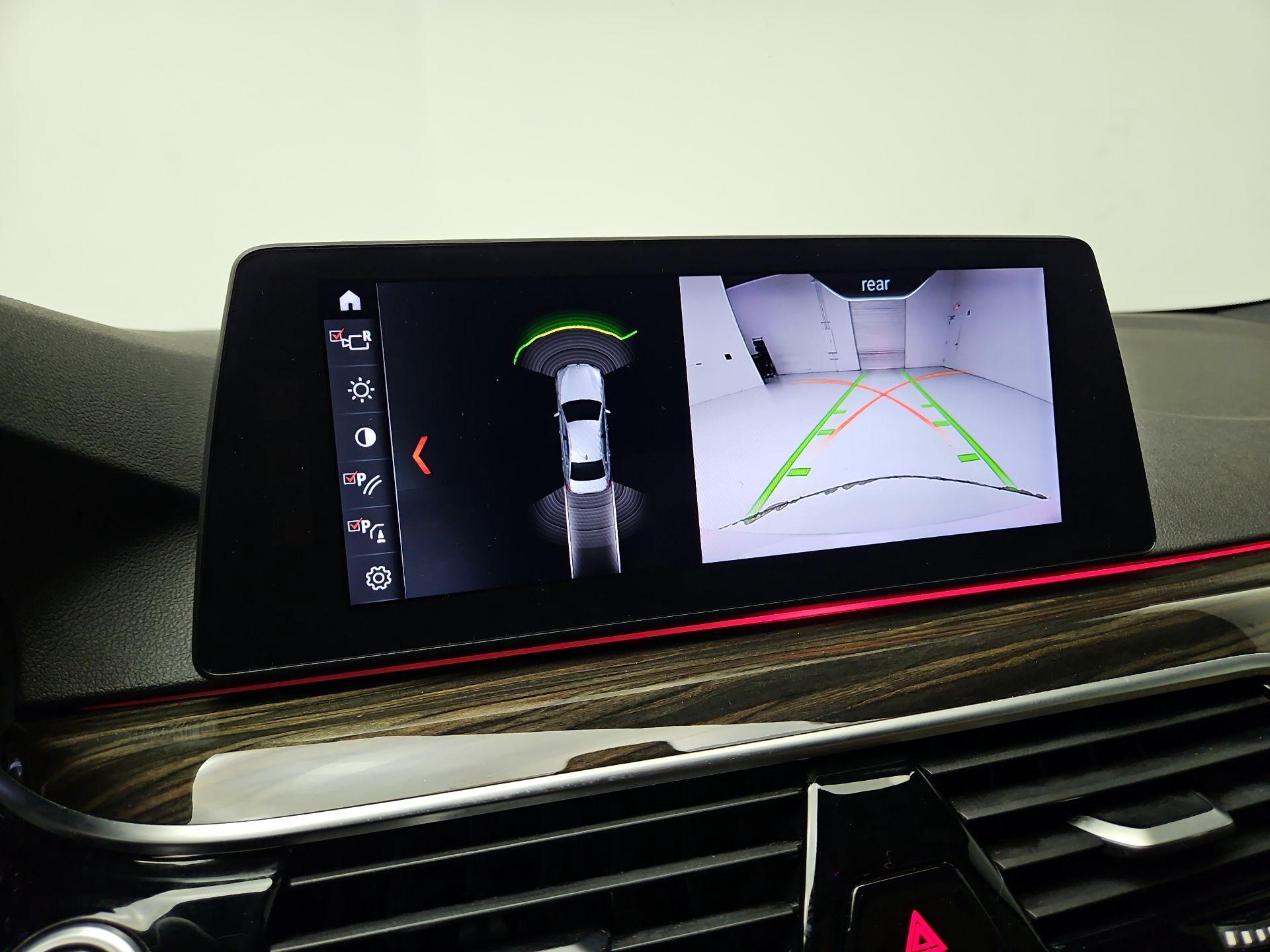 Thumbnail: 2018 BMW 5 Series - 14