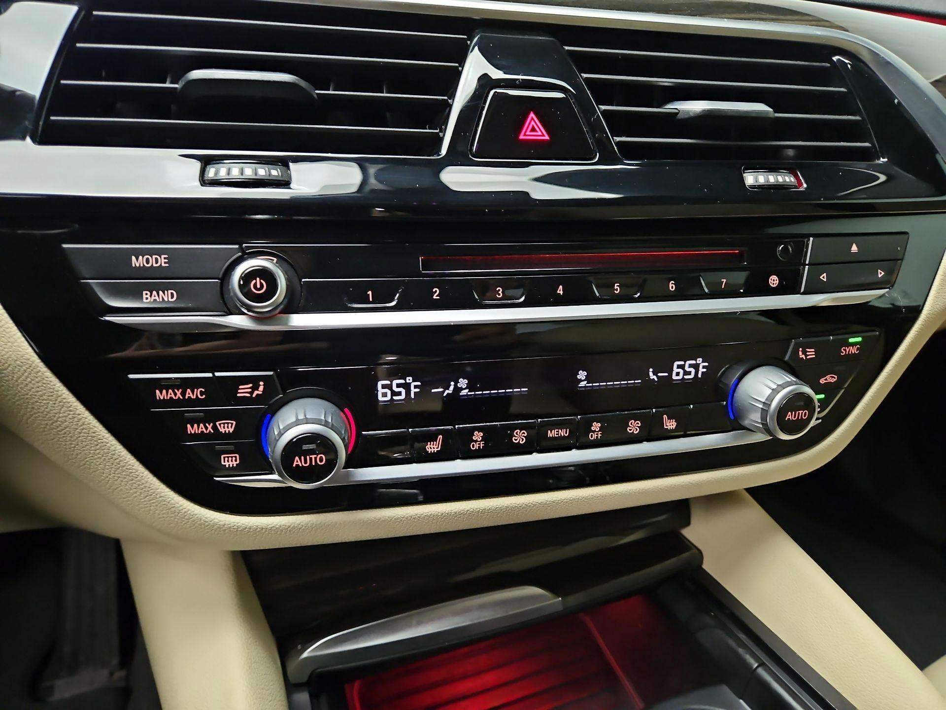 Thumbnail: 2018 BMW 5 Series - 16