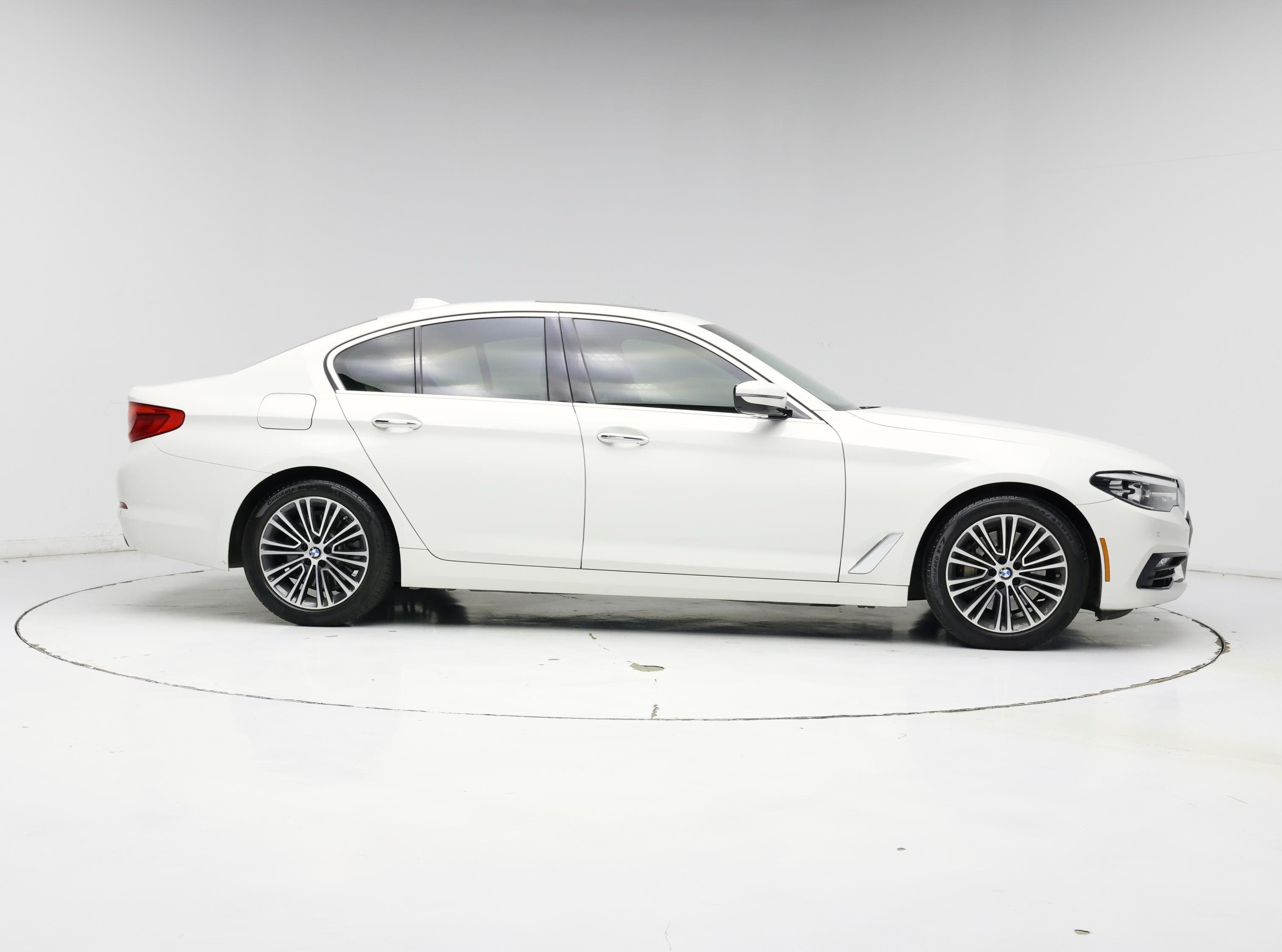 Thumbnail: 2018 BMW 5 Series - 7