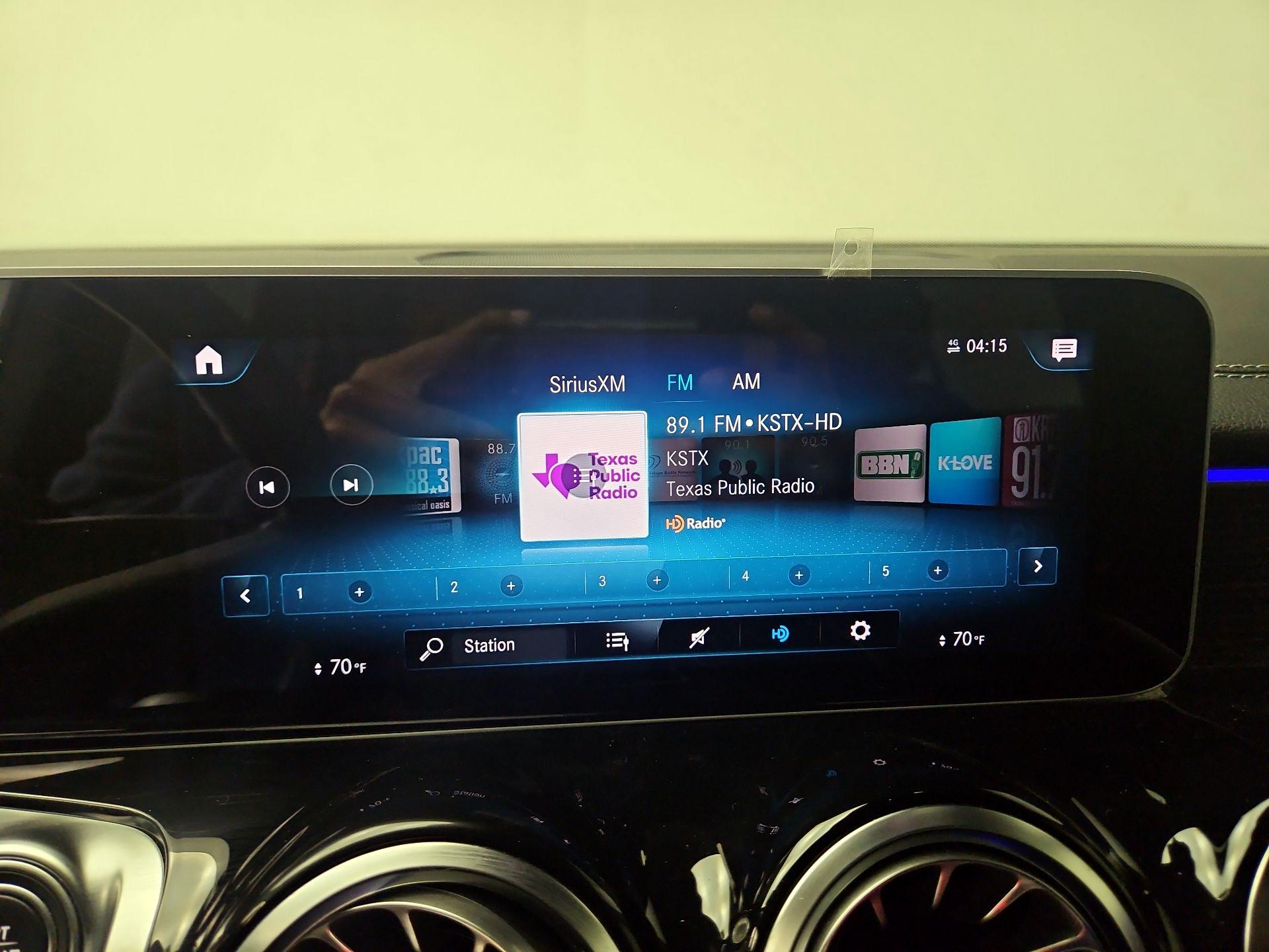 Thumbnail: 2021 Mercedes-Benz GLB - 16