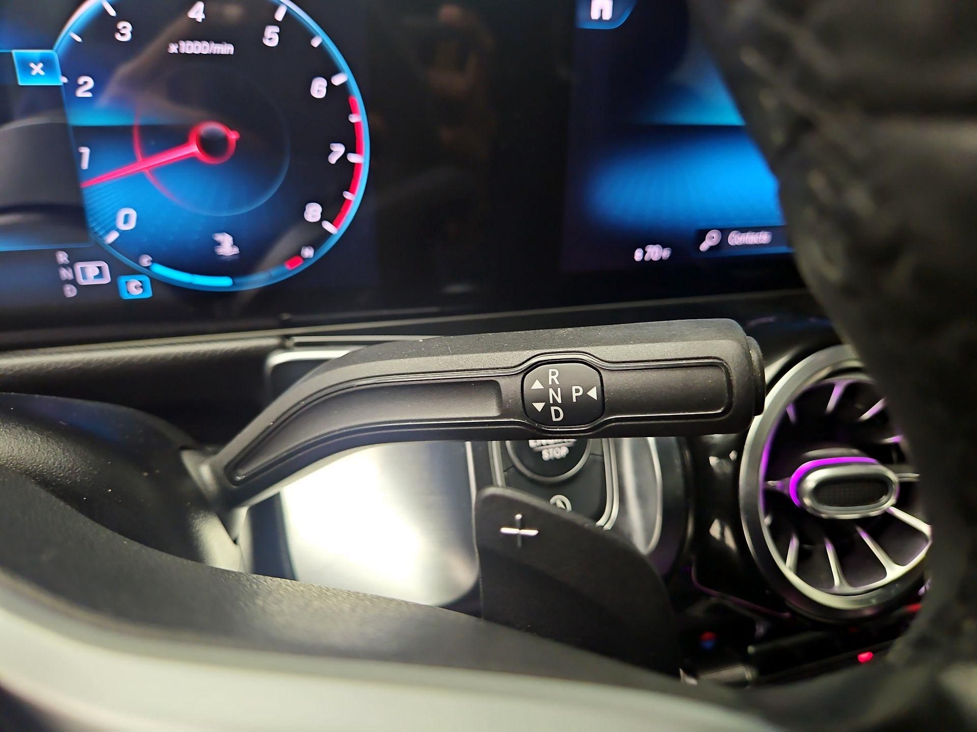 Thumbnail: 2021 Mercedes-Benz GLB - 18