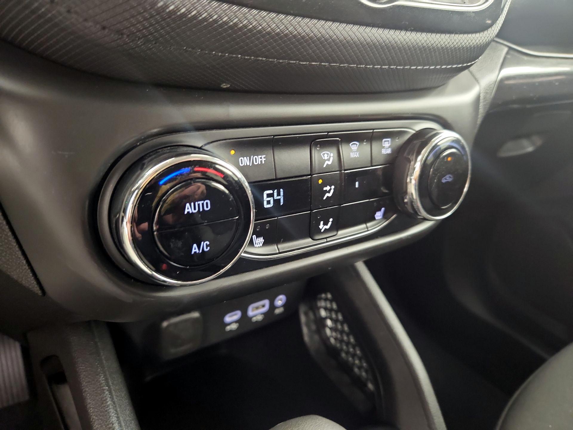 Thumbnail: 2023 Chevrolet TrailBlazer - 16