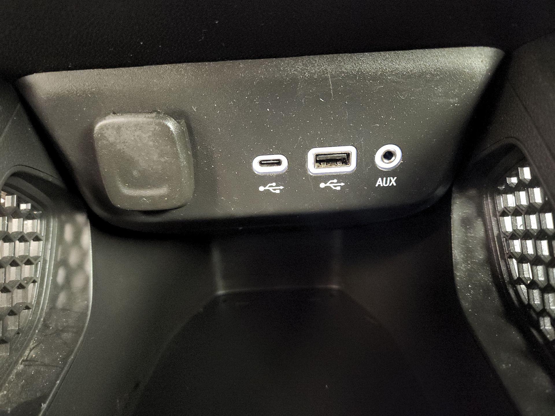 Thumbnail: 2023 Chevrolet TrailBlazer - 18