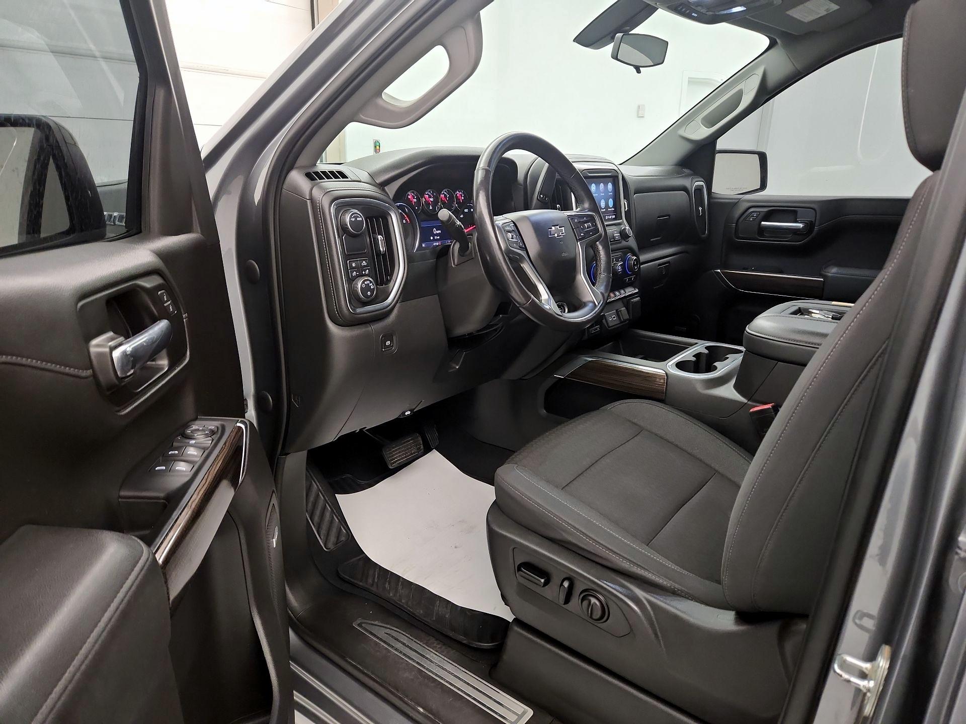 Thumbnail: 2021 Chevrolet Silverado 1500 - 11